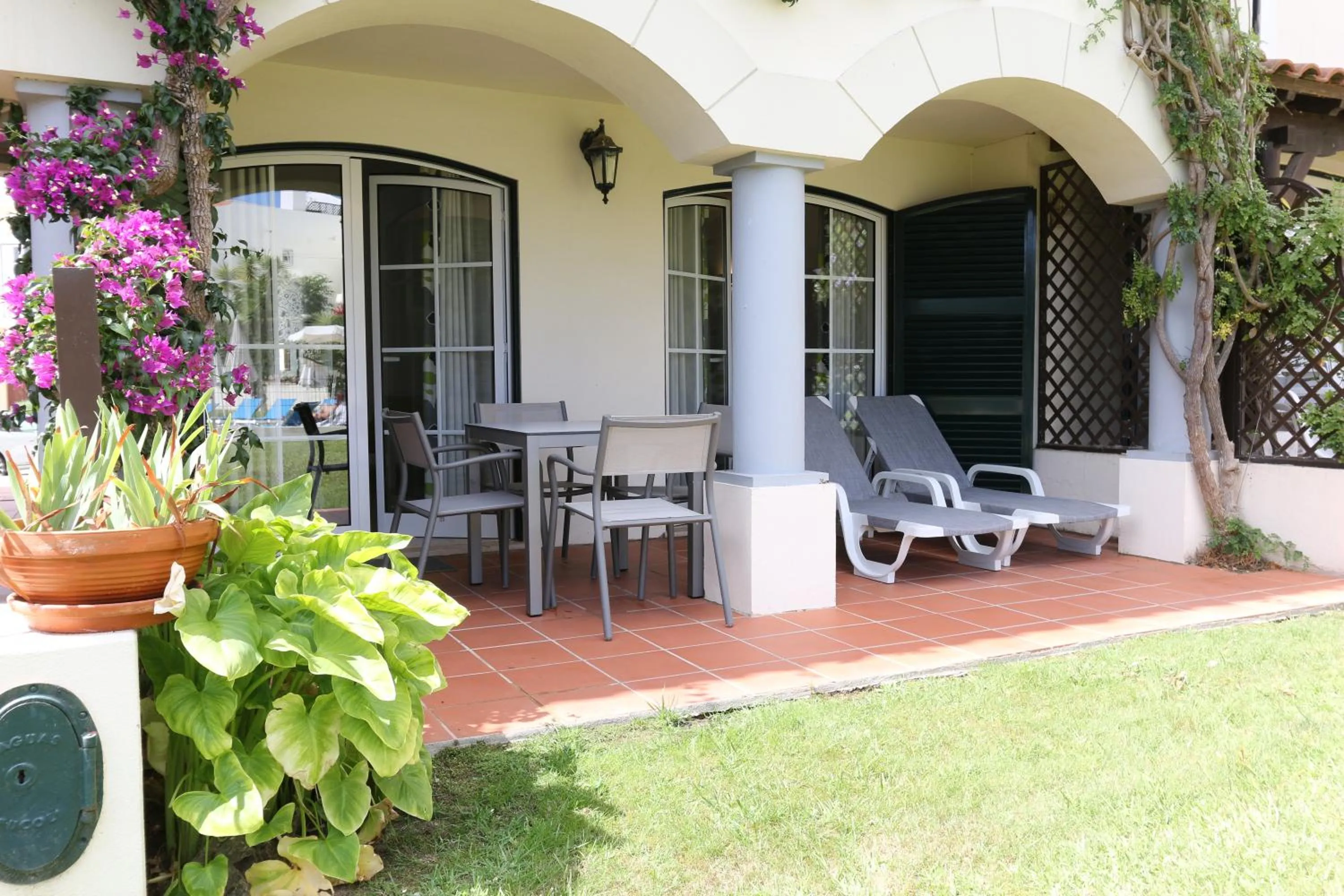 Patio in The Old Village, Prestige and Solar by Village 4U