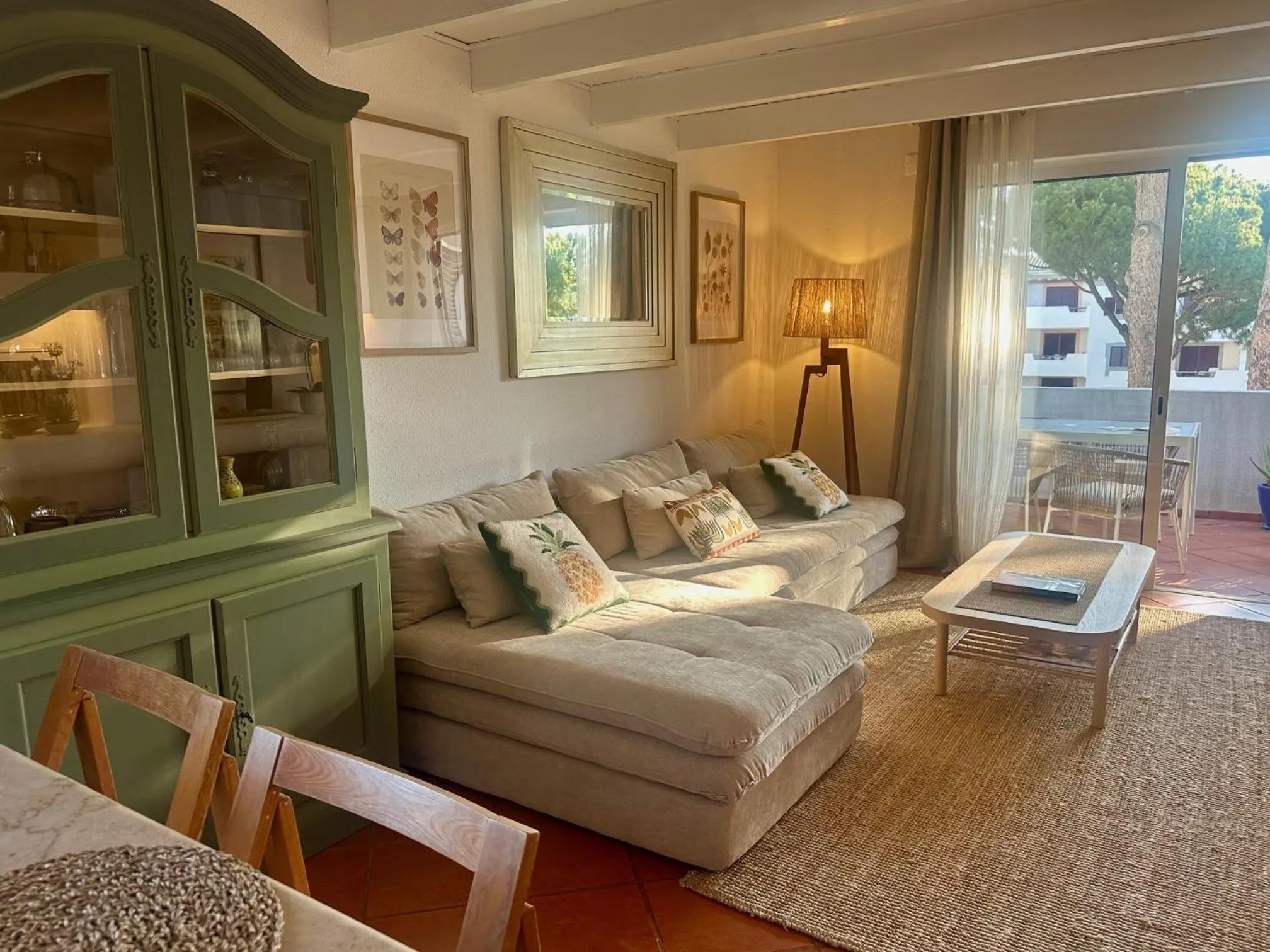 Living room in The Old Village, Prestige and Solar by Village 4U