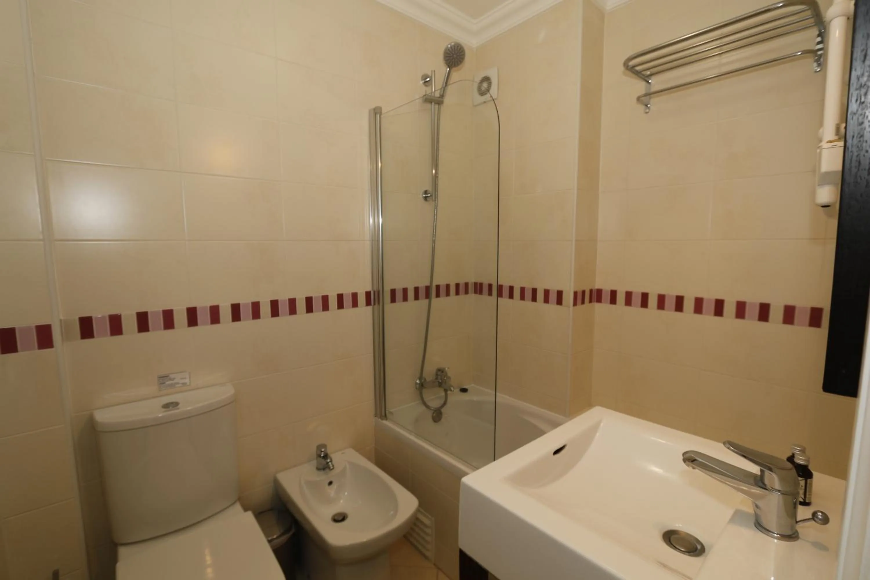 Bathroom in The Old Village, Prestige and Solar by Village 4U