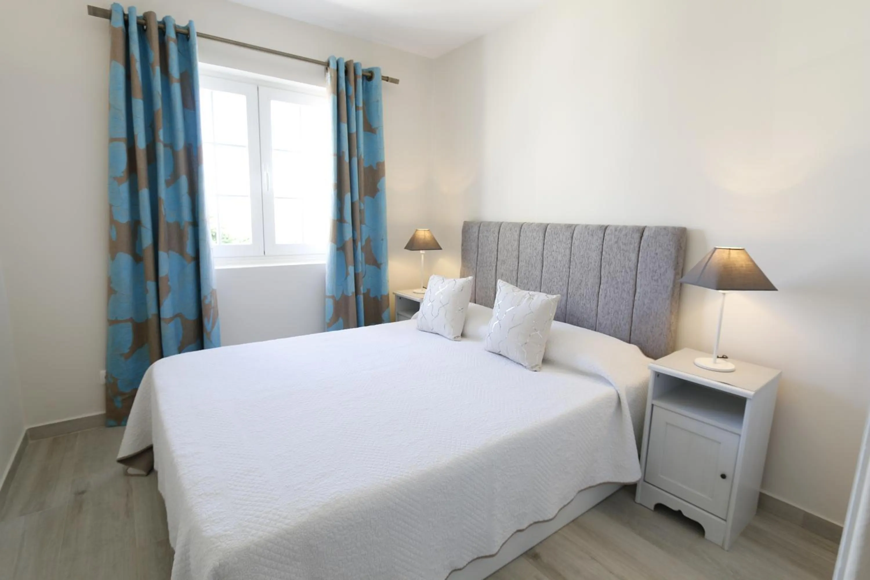 Bed in The Old Village, Prestige and Solar by Village 4U