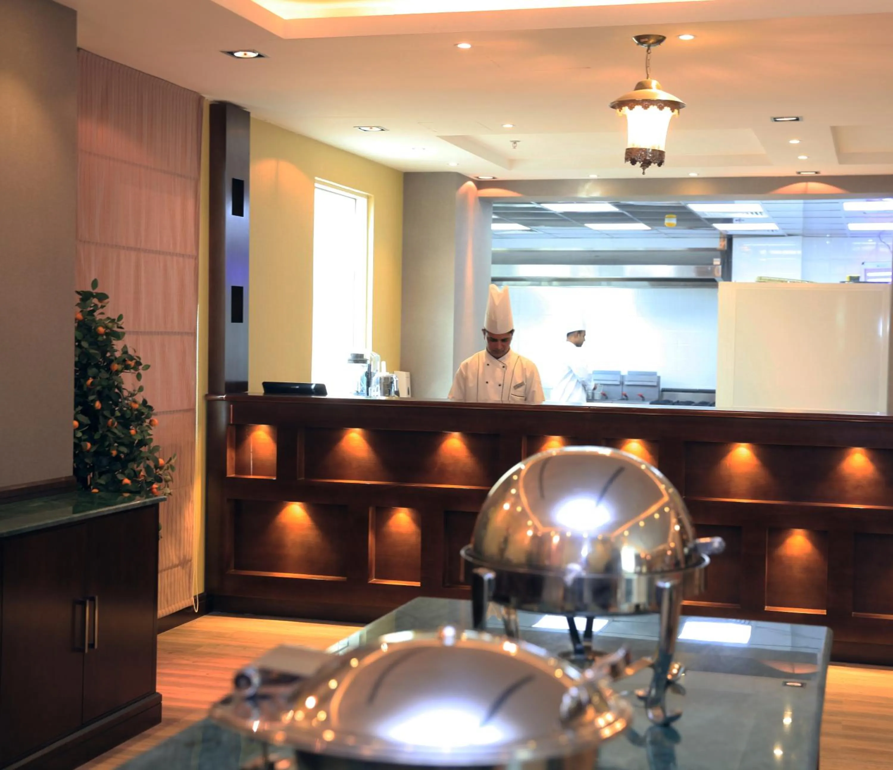 Kitchen or kitchenette in Swiss Flora Inn Hotel Riyadh