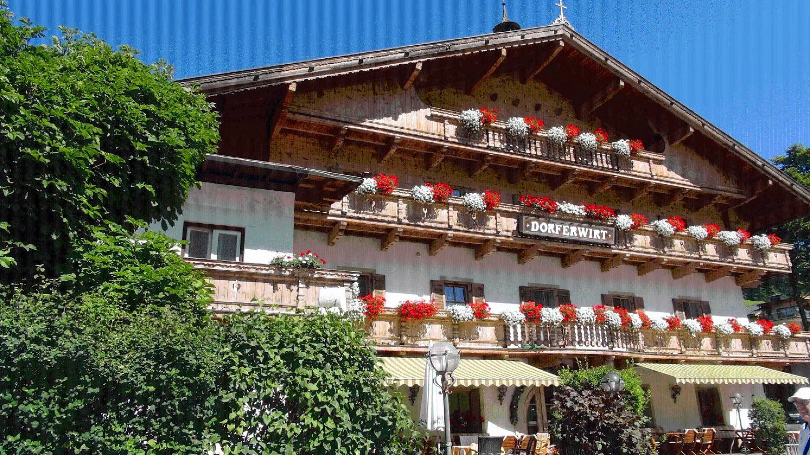 Property building in Landgasthof Dorferwirt