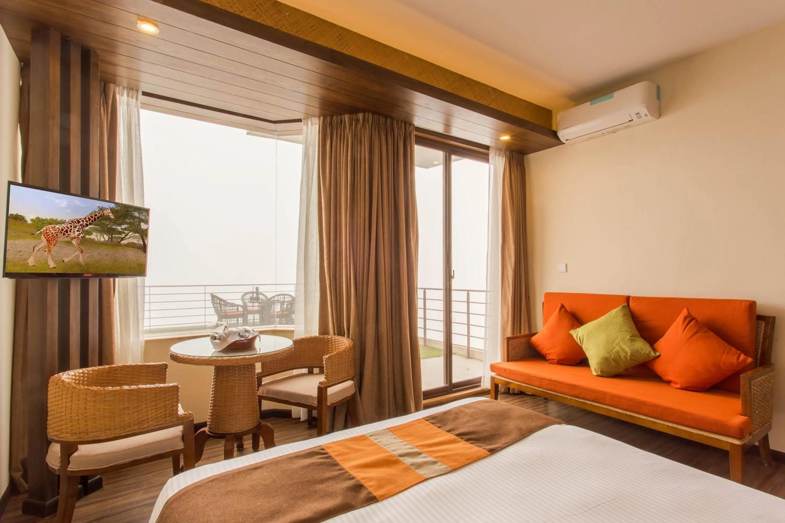 Bedroom, Bed in Hotel Mystic Mountain