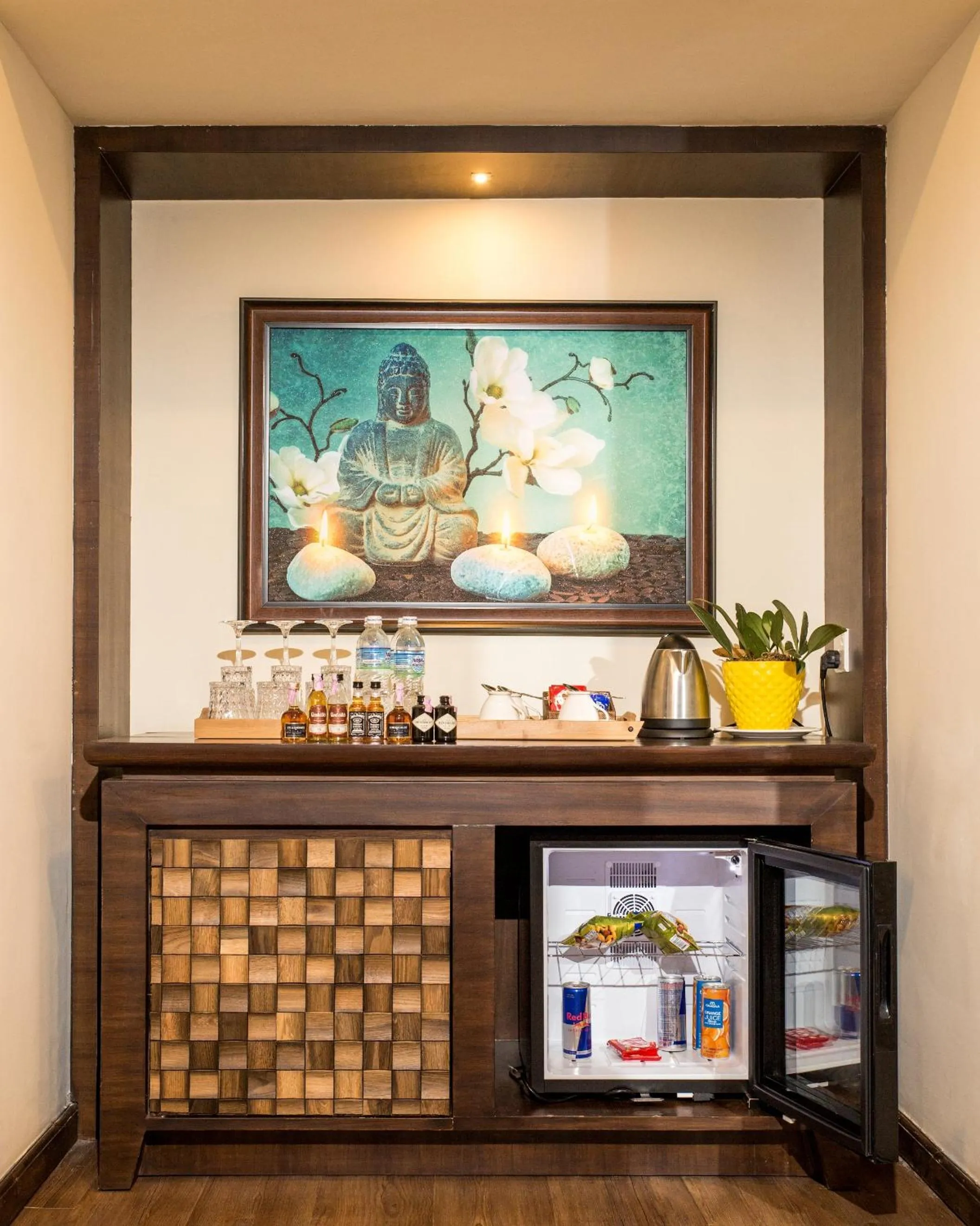 Drinks in Hotel Mystic Mountain