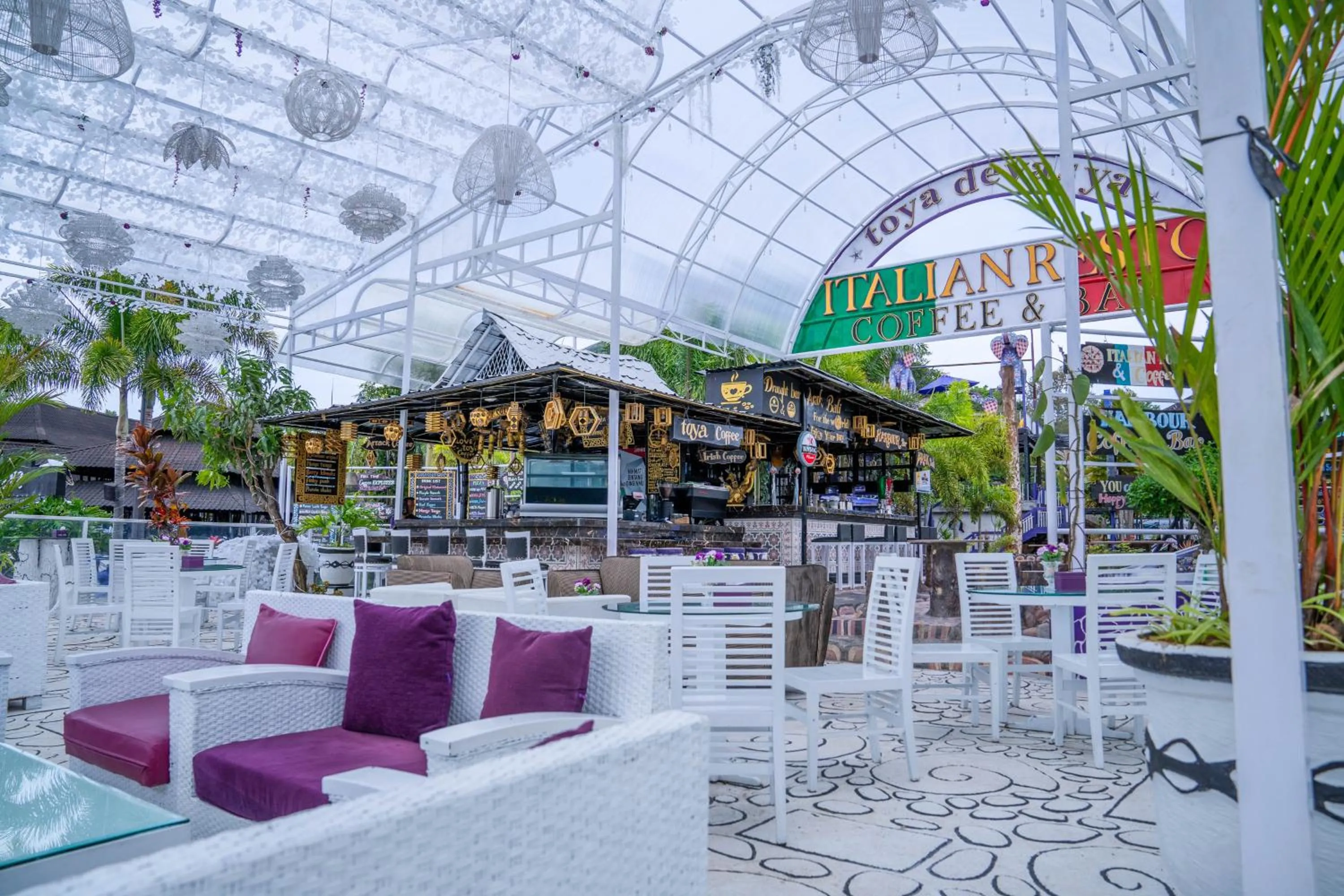 Restaurant/places to eat in The Ayu Kintamani Villa at Toya Devasya