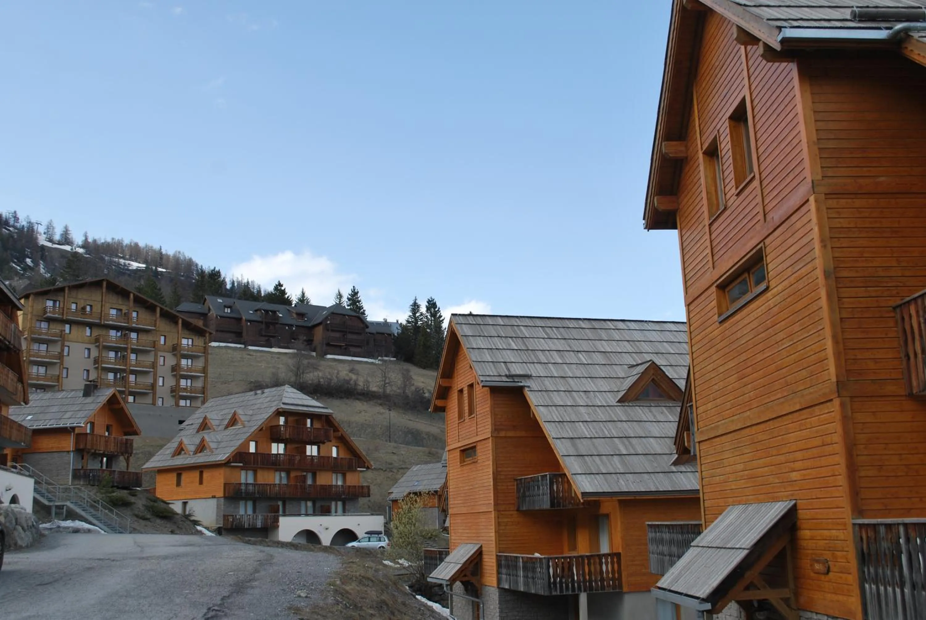 Chalets de Praroustan by Actisource