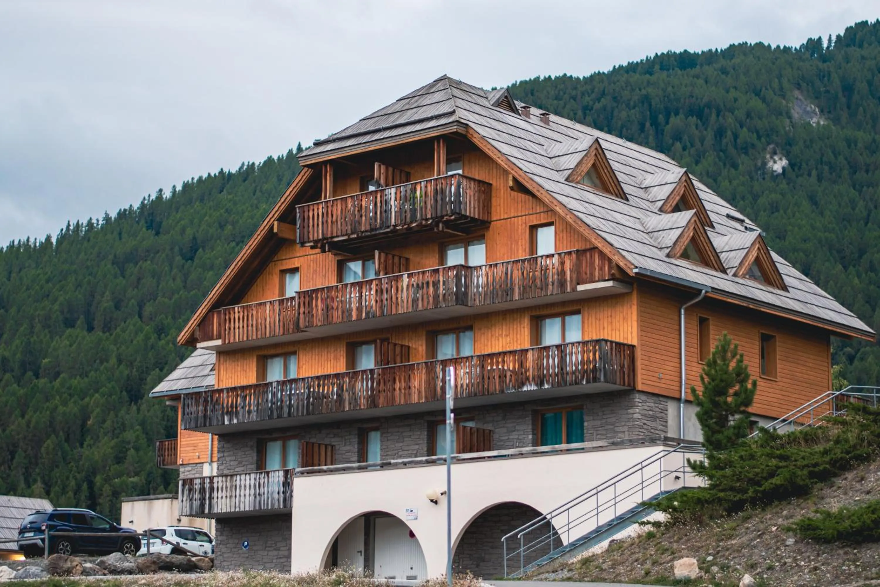 Chalets de Praroustan by Actisource