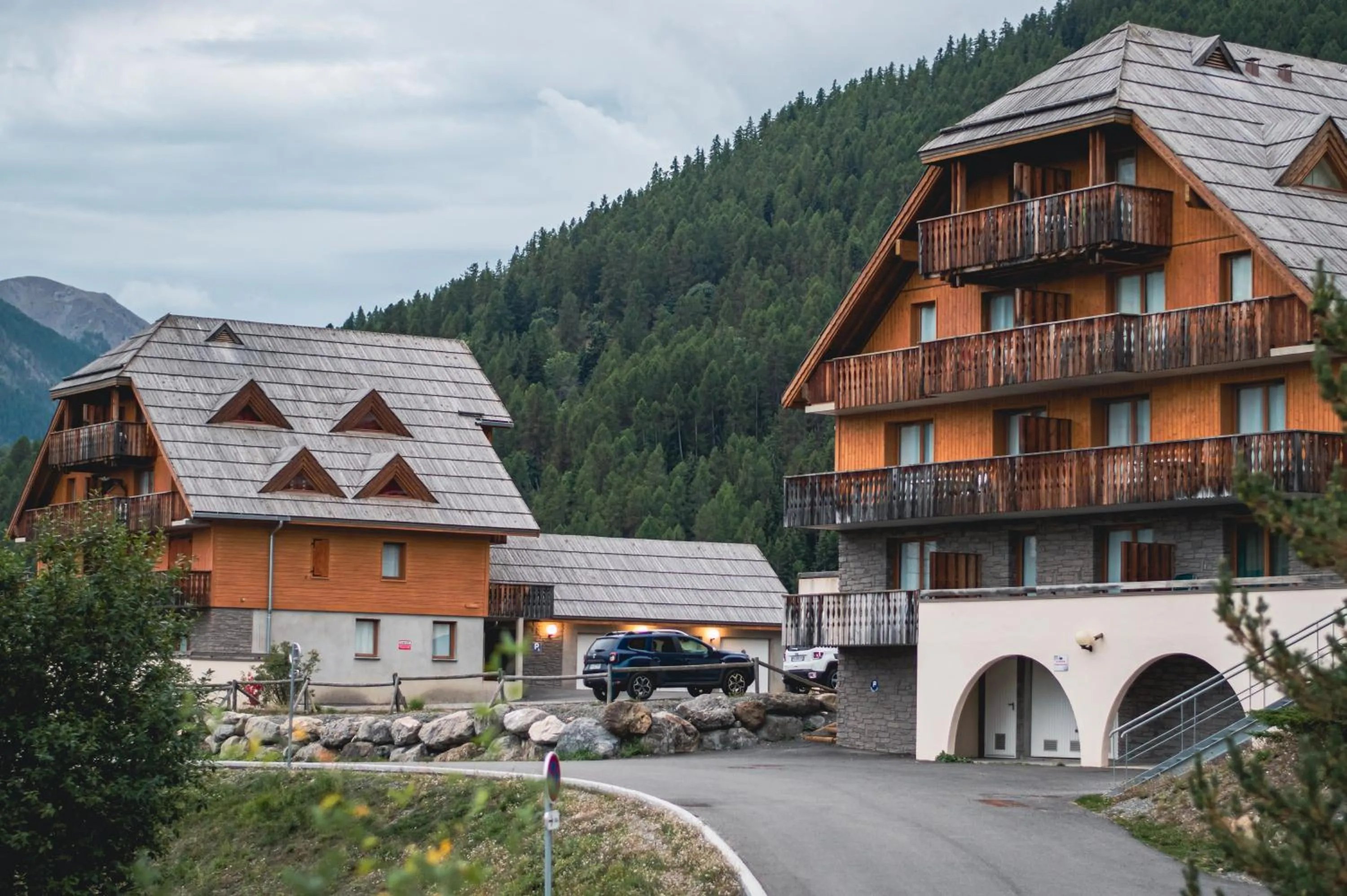 Chalets de Praroustan by Actisource