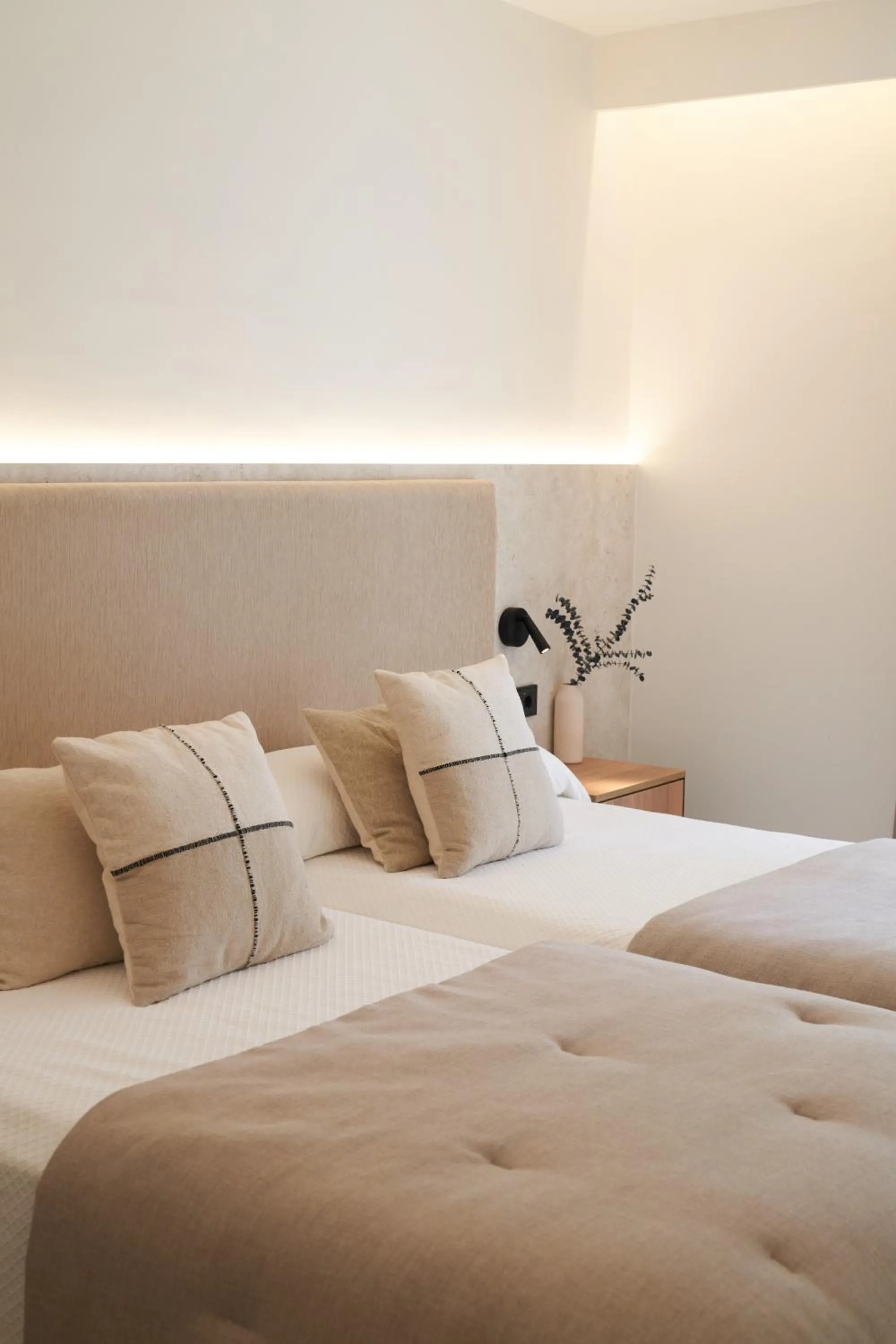 Bed in Hotel-Restaurante Jardines La Tejera