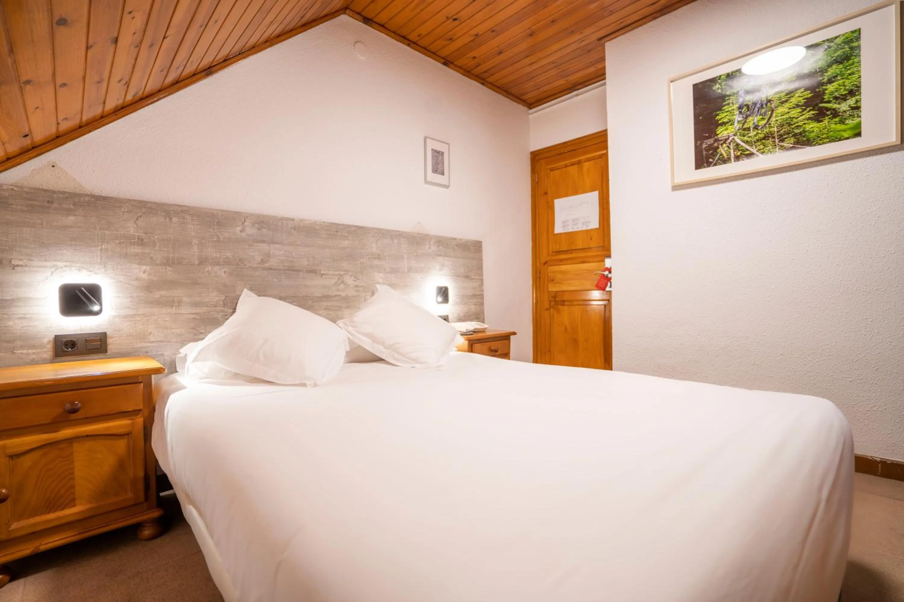 Bedroom, Bed in Hotel & Restaurante Peña