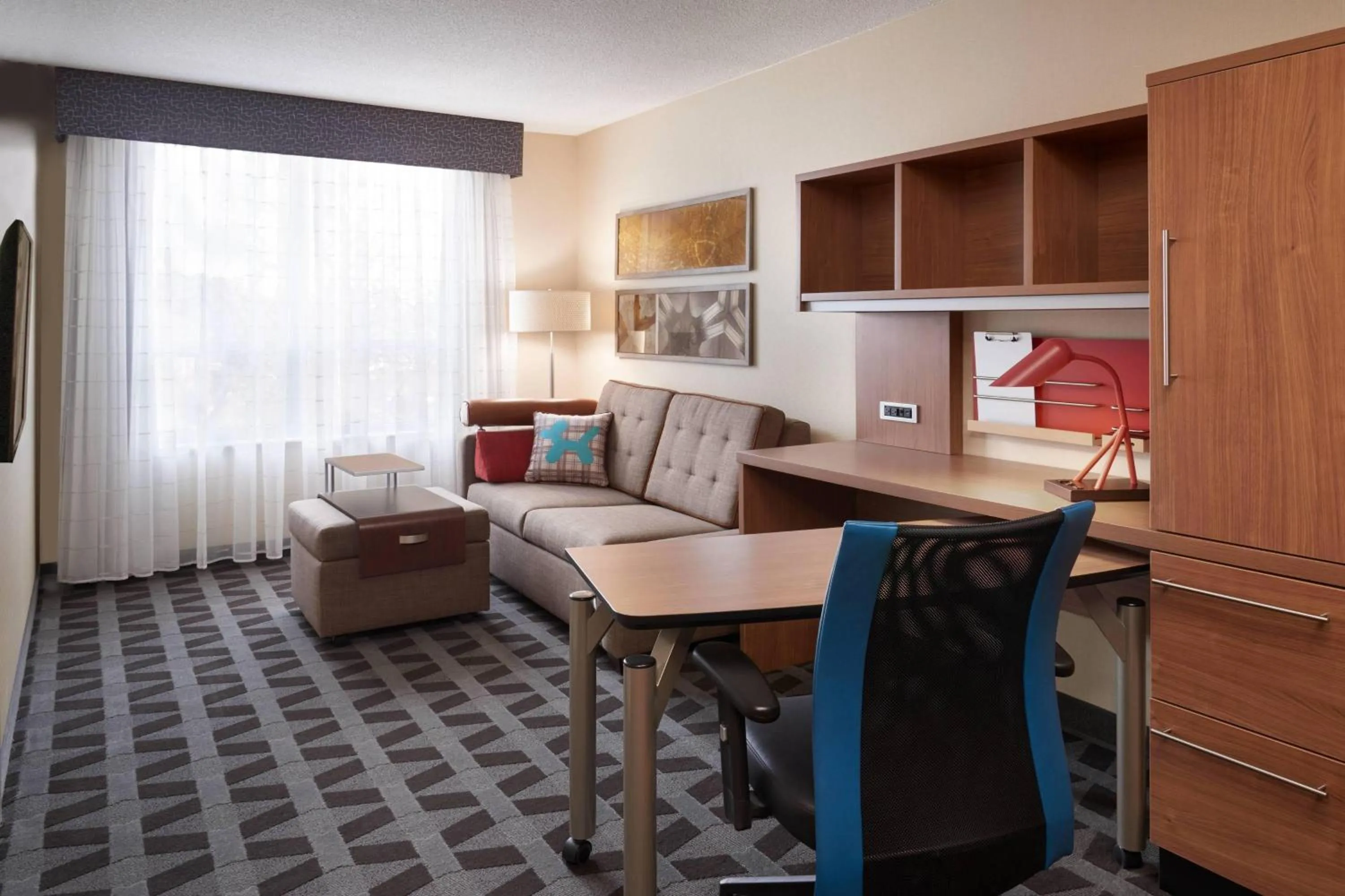 Bedroom in TownePlace Suites by Marriott Windsor