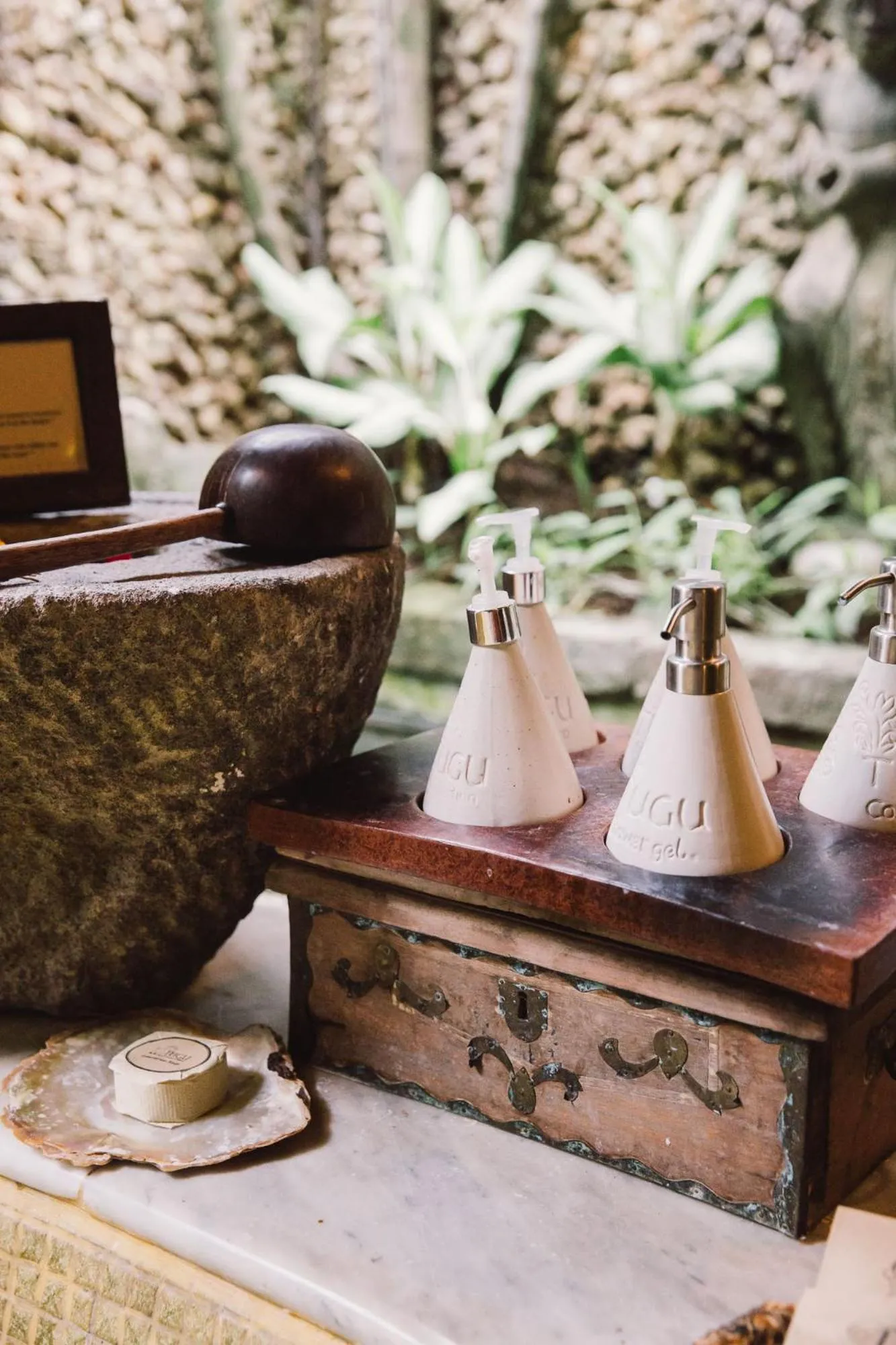 Bathroom in Hotel Tugu Bali