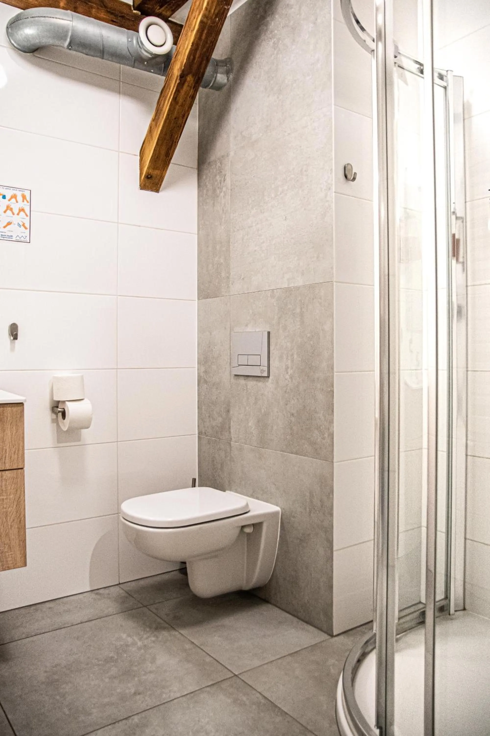 Shower in Wine Apartments