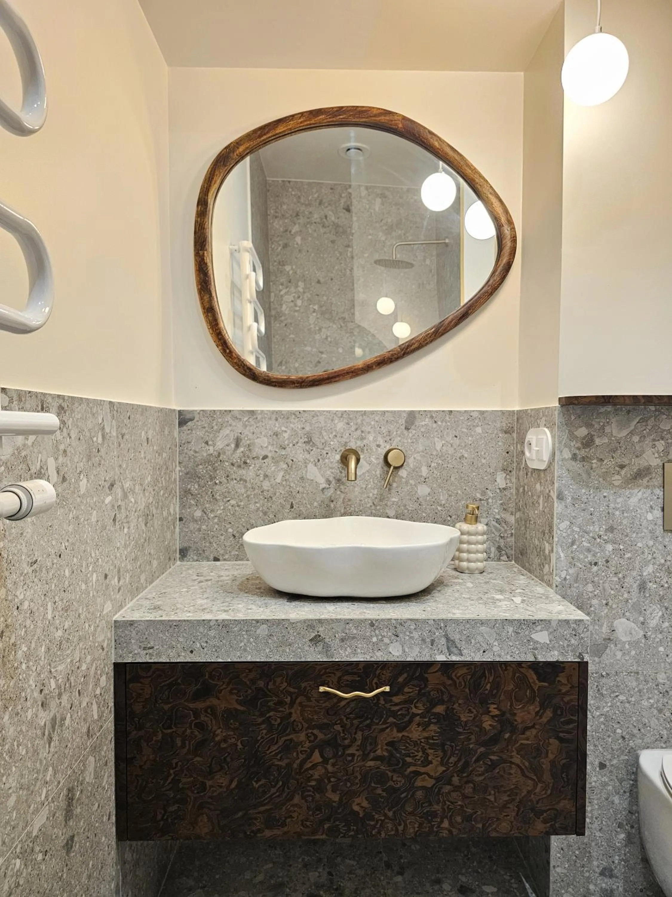 Bathroom in Wine Apartments