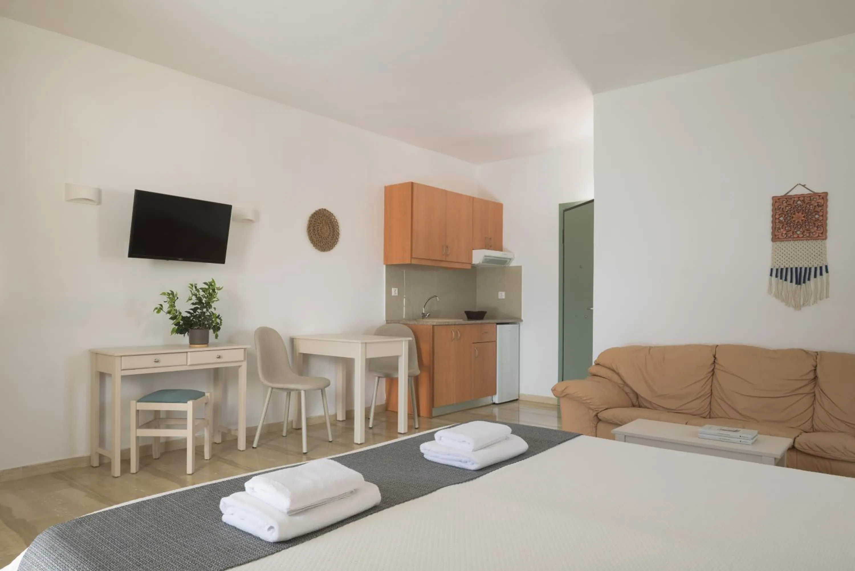 Bedroom in Reina Apartments