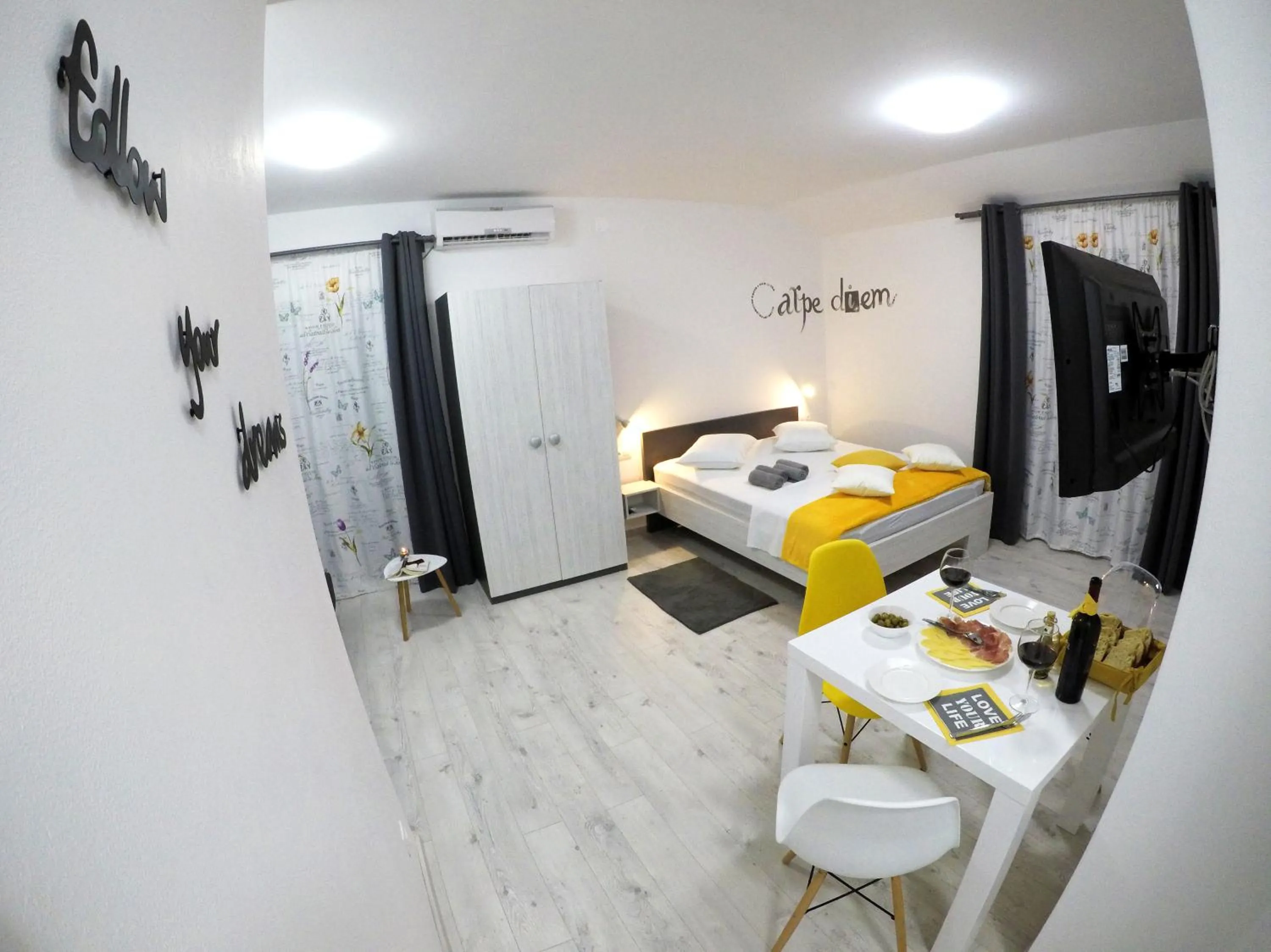 Bed in Guesthouse Villa DomeNico