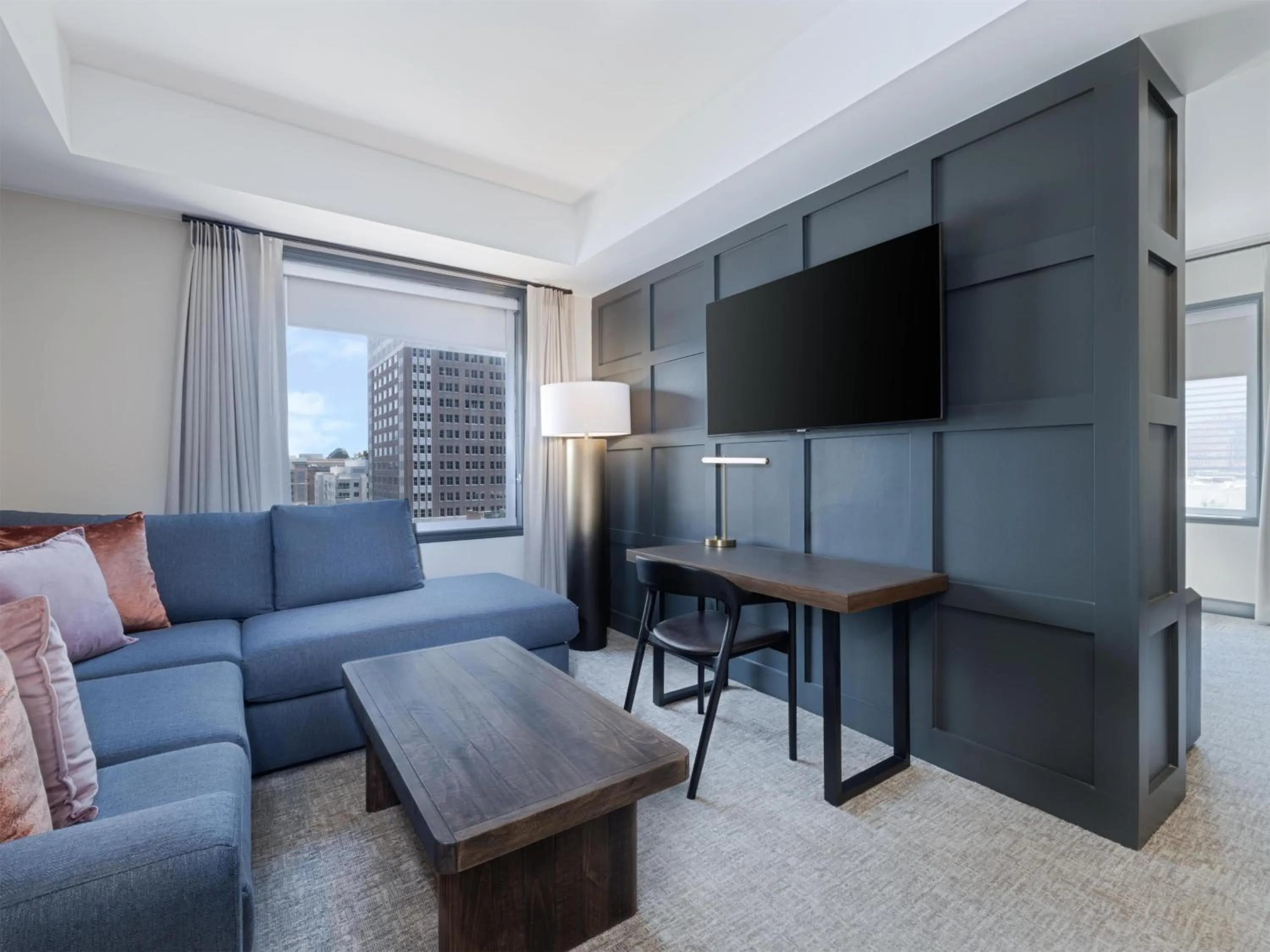 TV and multimedia in The Sam Houston Hotel, Curio Collection by Hilton