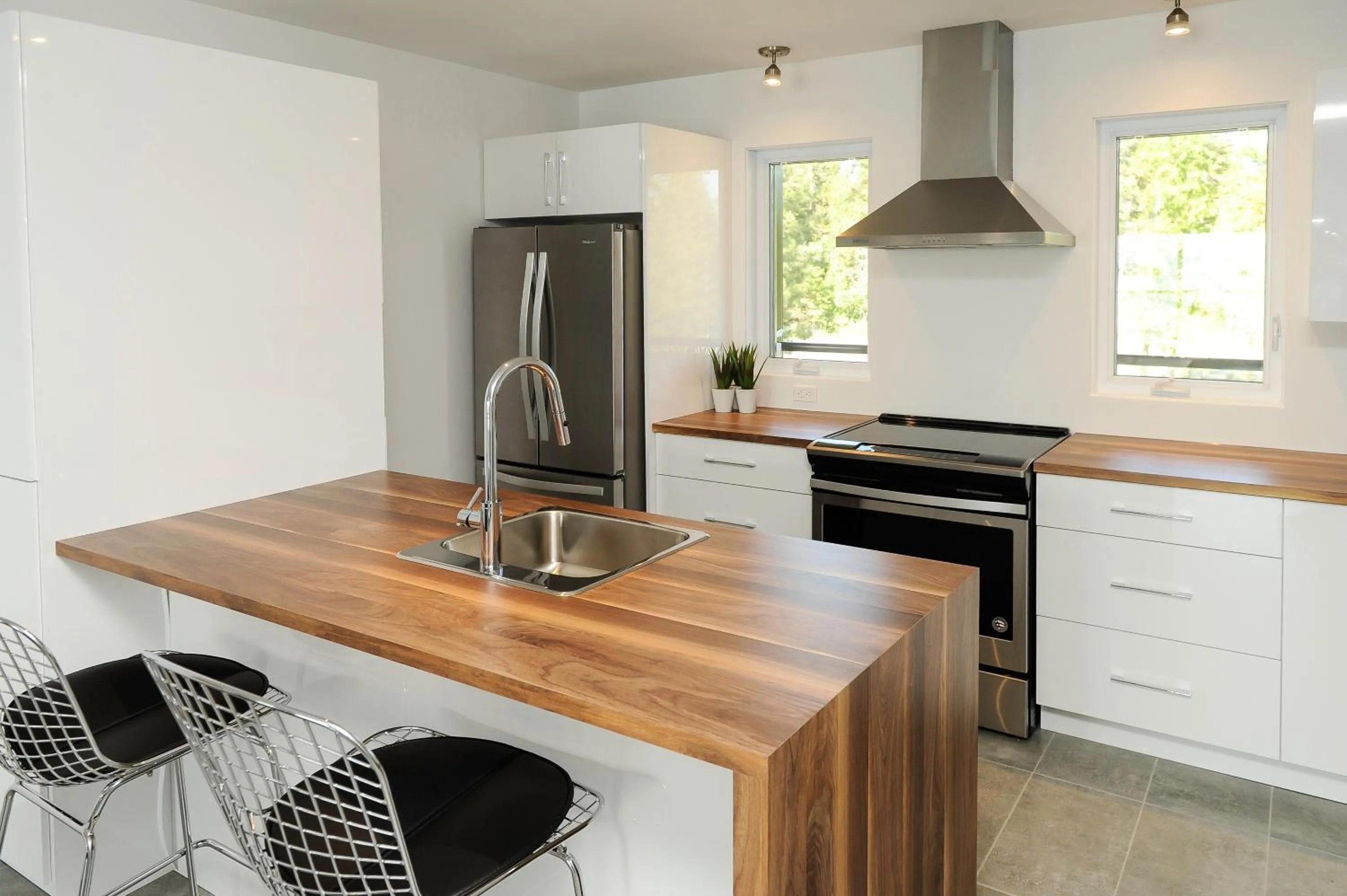 Kitchen or kitchenette in Auberge Des Îles