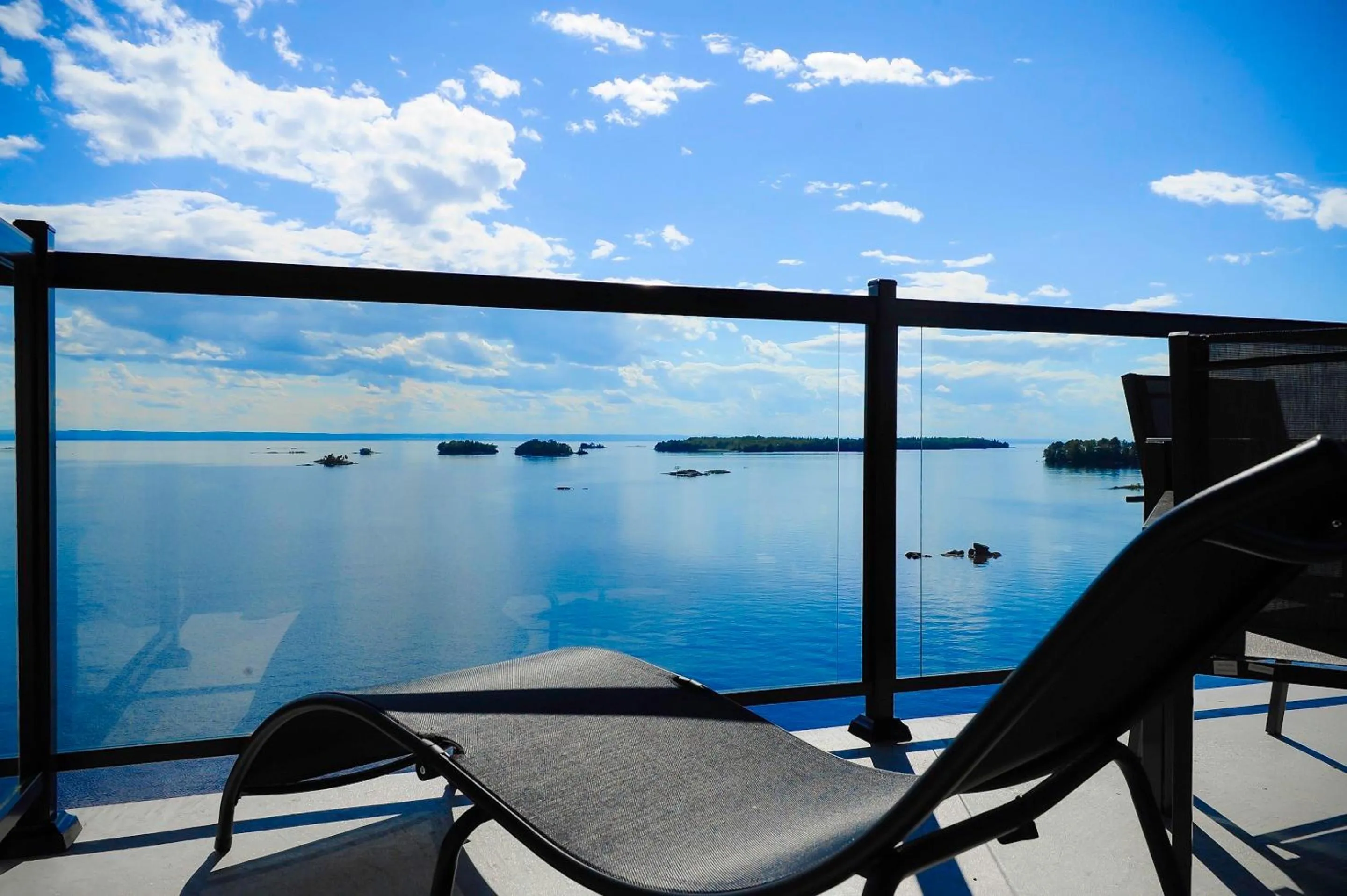 Summer in Auberge Des Îles