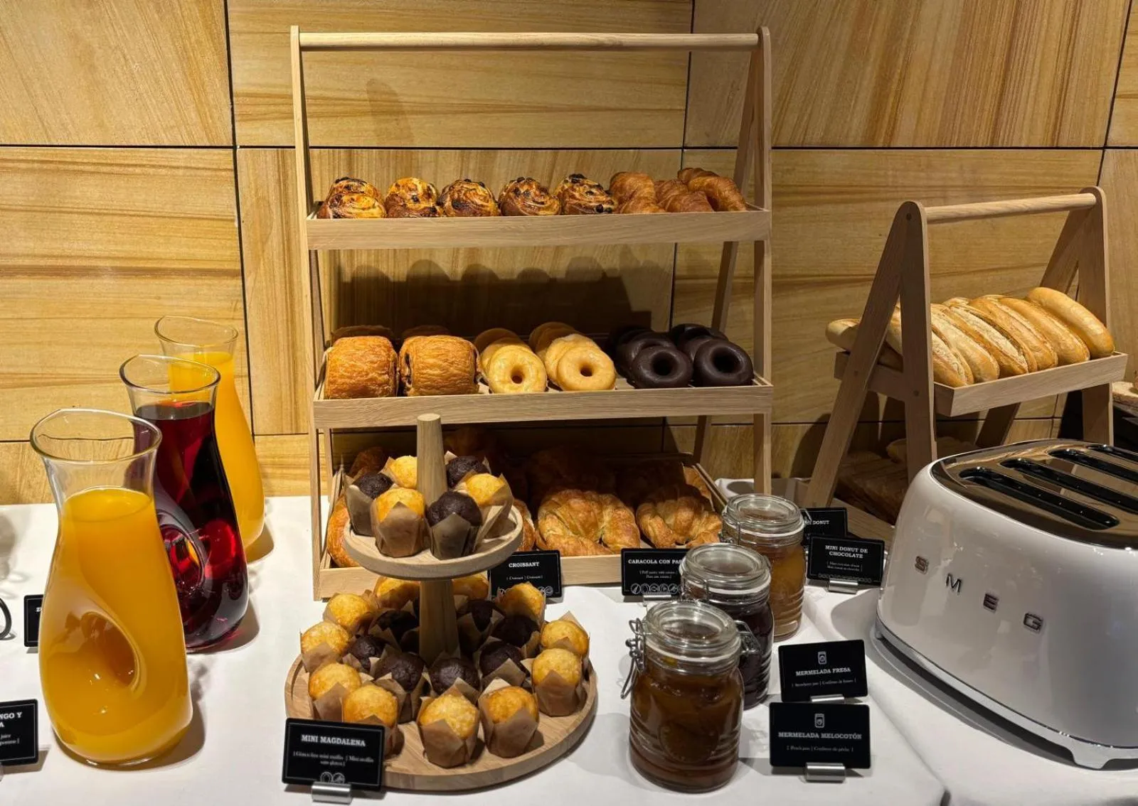 Buffet breakfast in Hotel Sancho Abarca Petit SPA