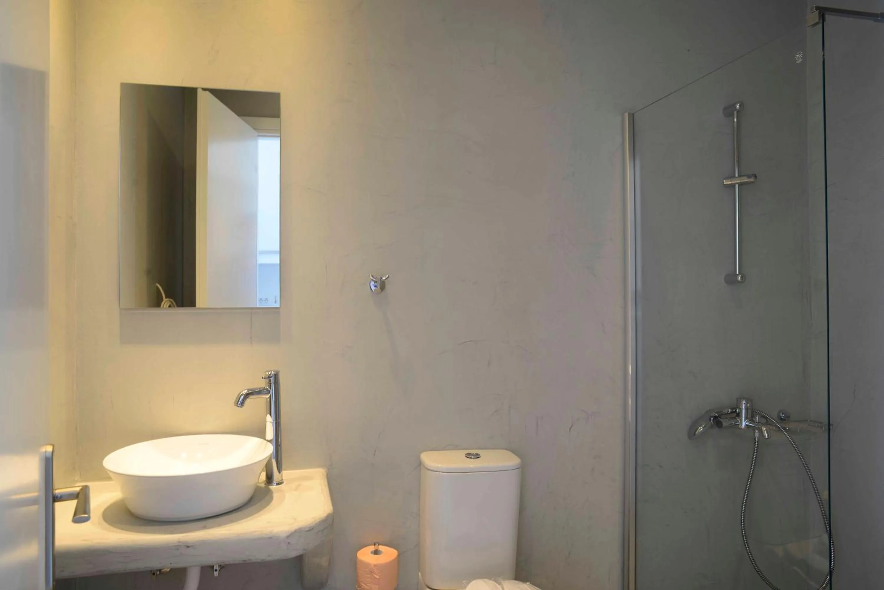 Bathroom in Aplai Dome