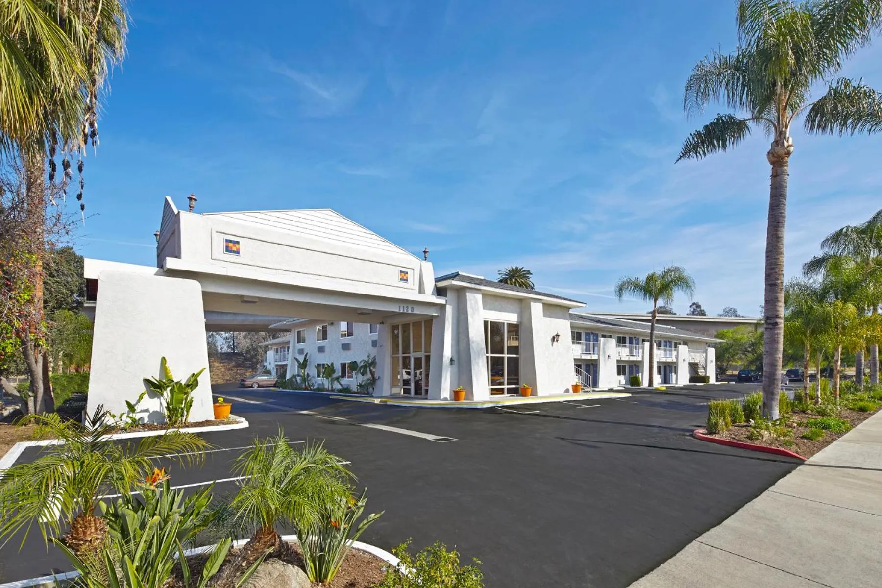 Facade/entrance in Motel 6-Redlands, CA