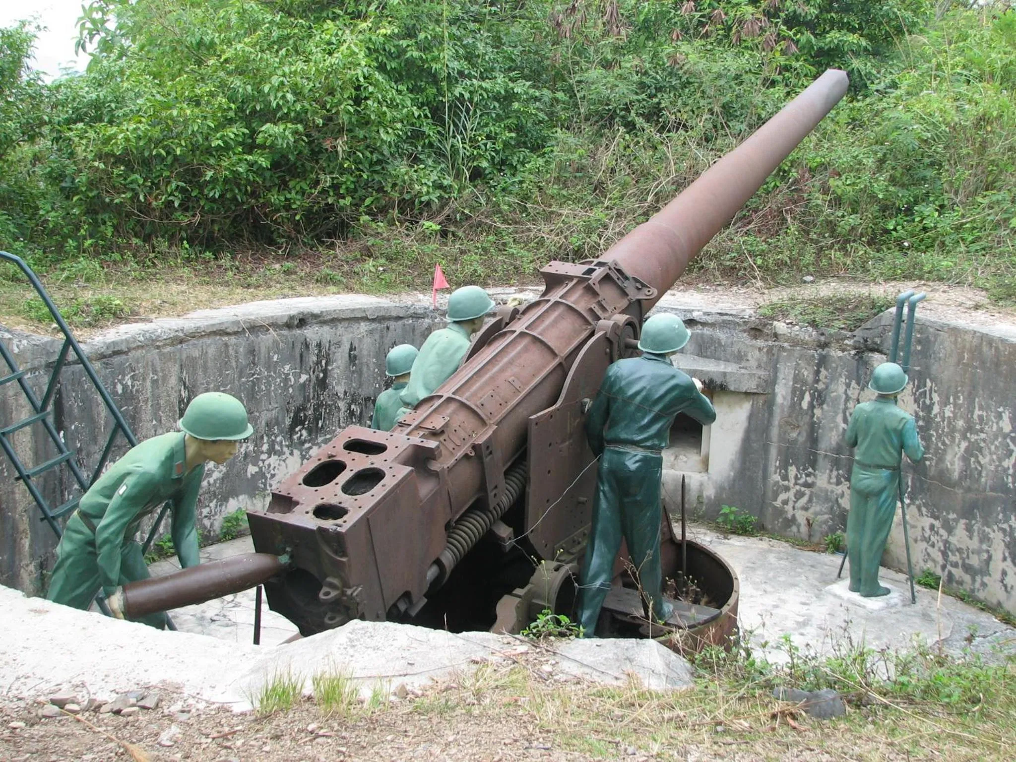 Nearby landmark in Phuong Dong Hotel