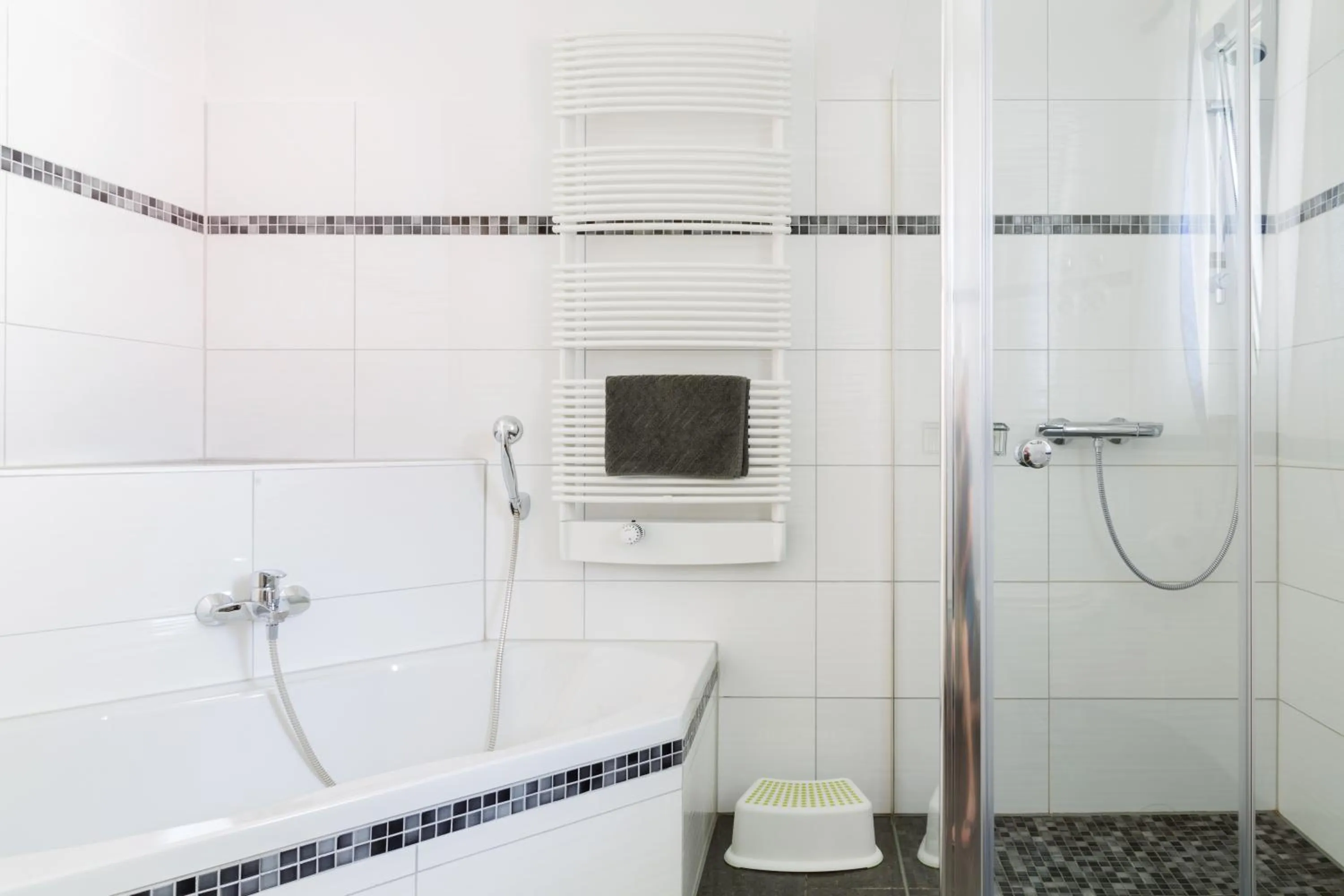 Shower in Pension Sieg