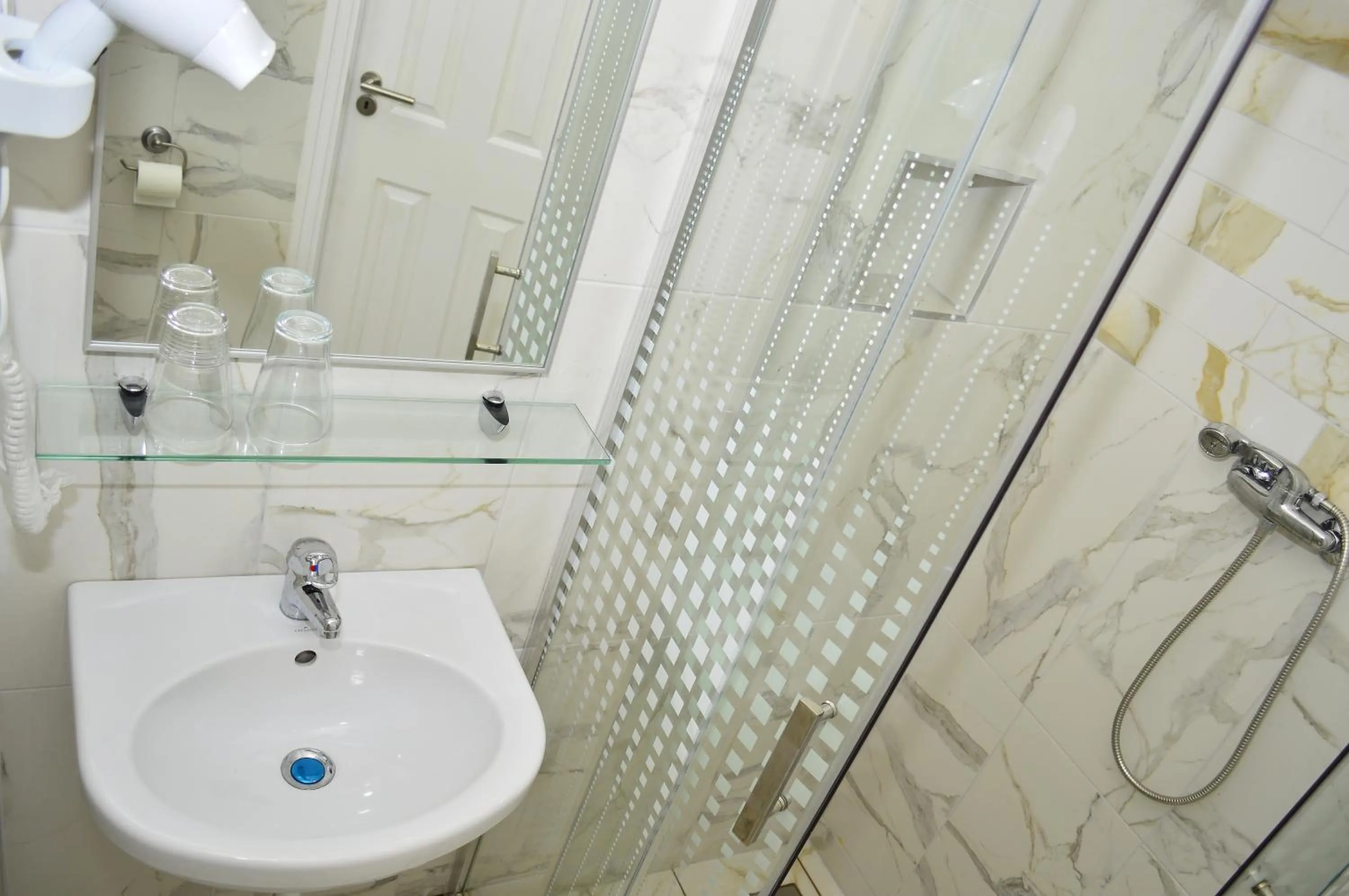 Bathroom in Centrooms House