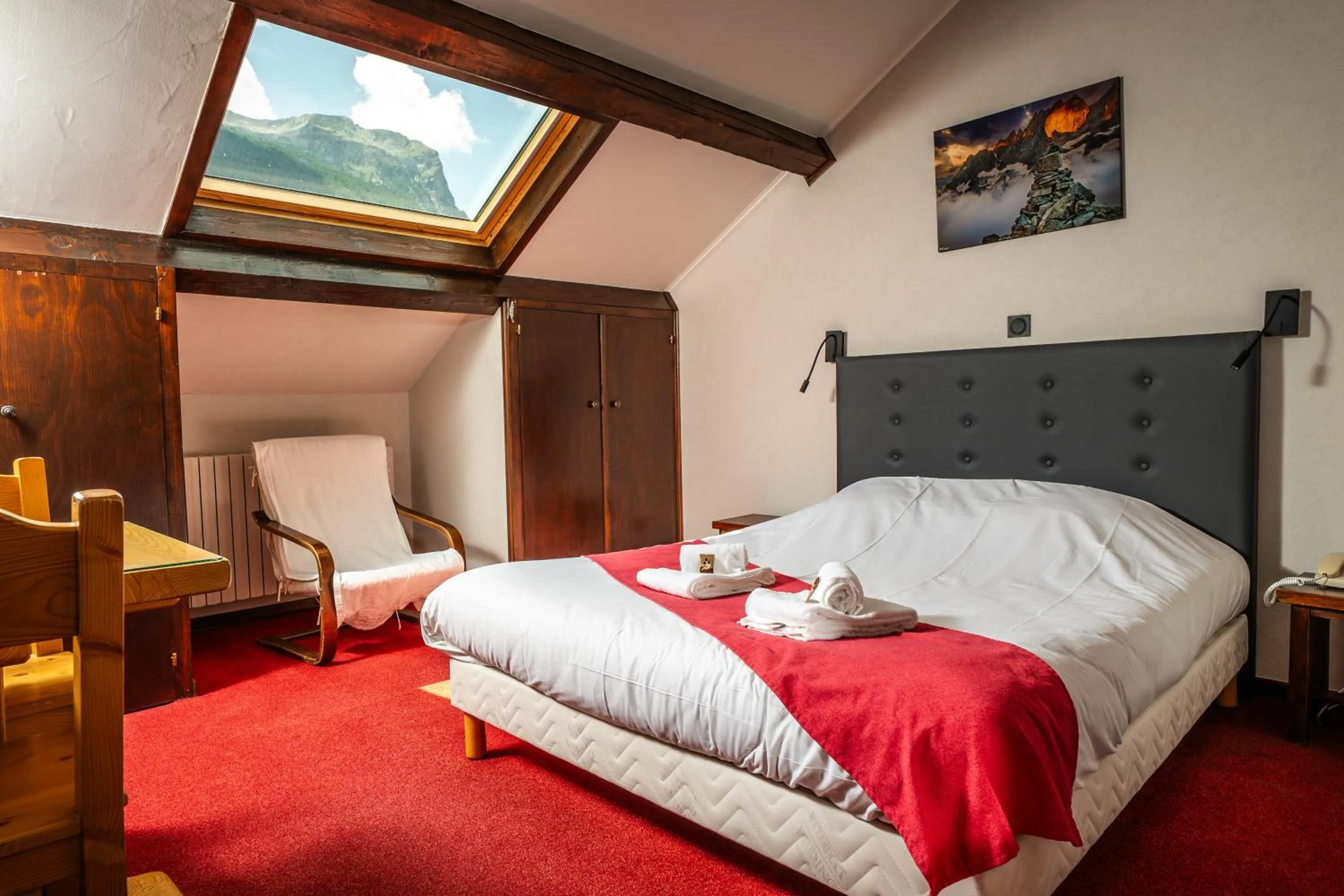 Bed in Hotel Castillan