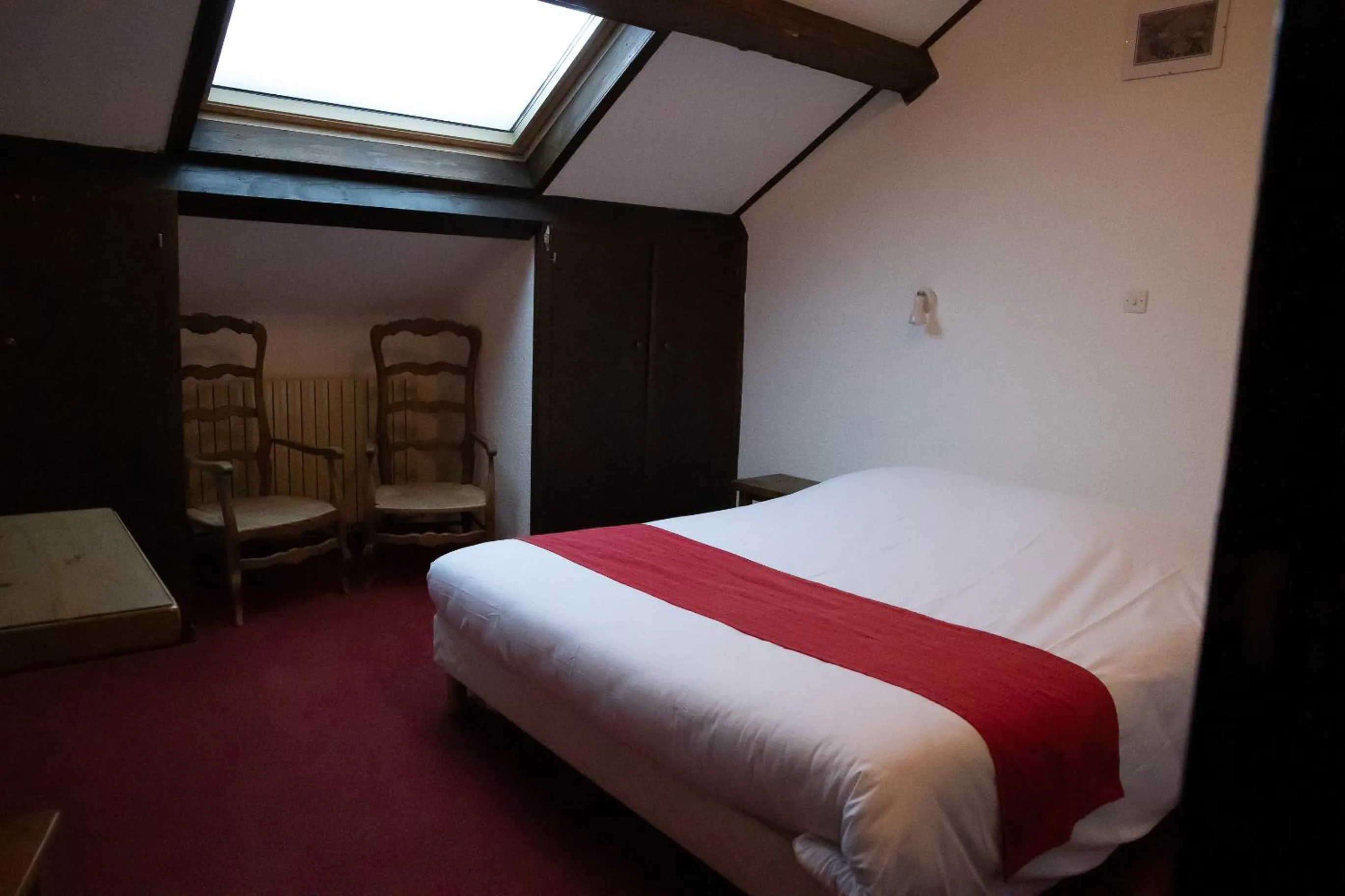 Single Room with Garden View in Hotel Castillan