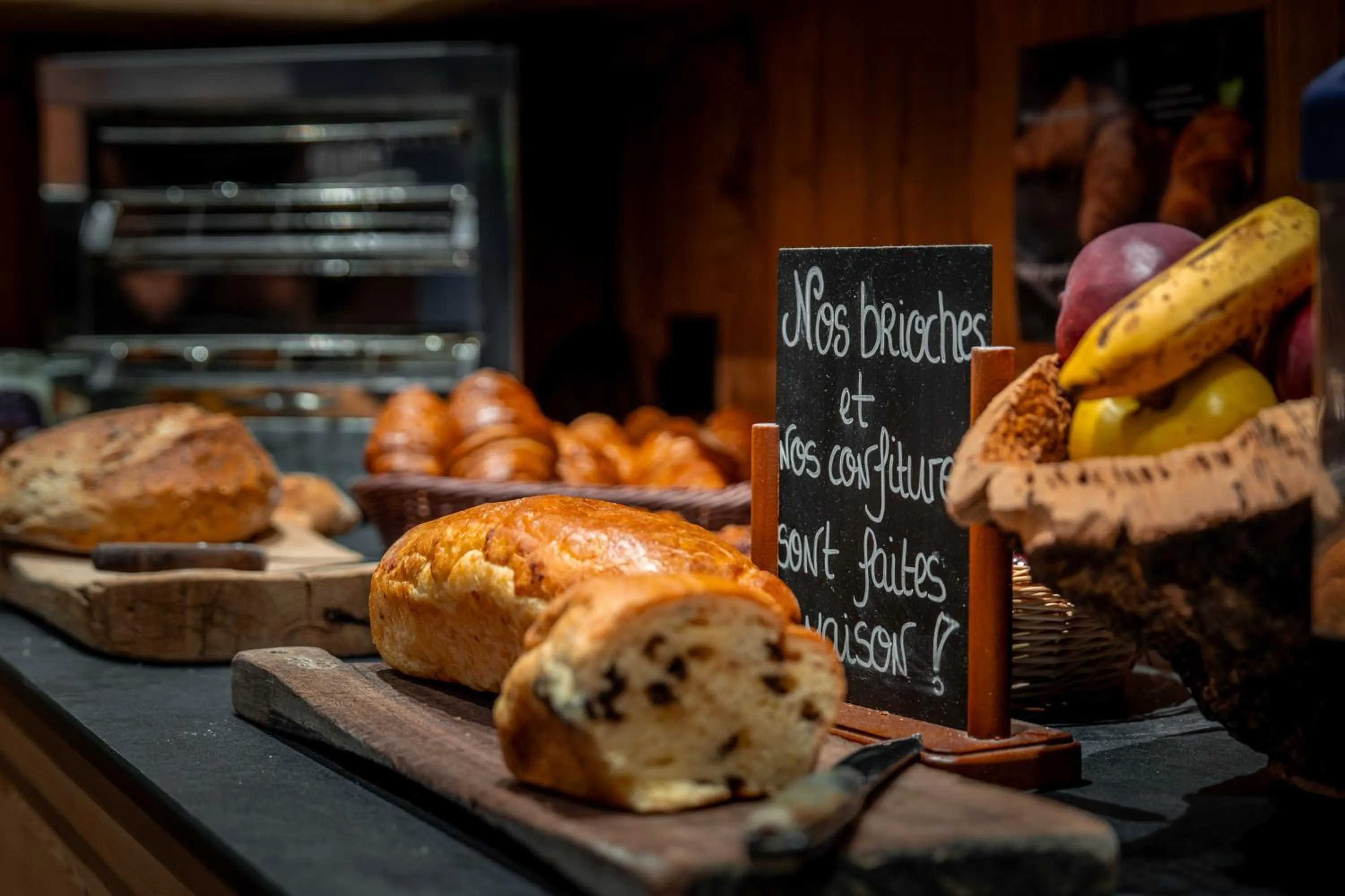 Breakfast in Hotel Castillan