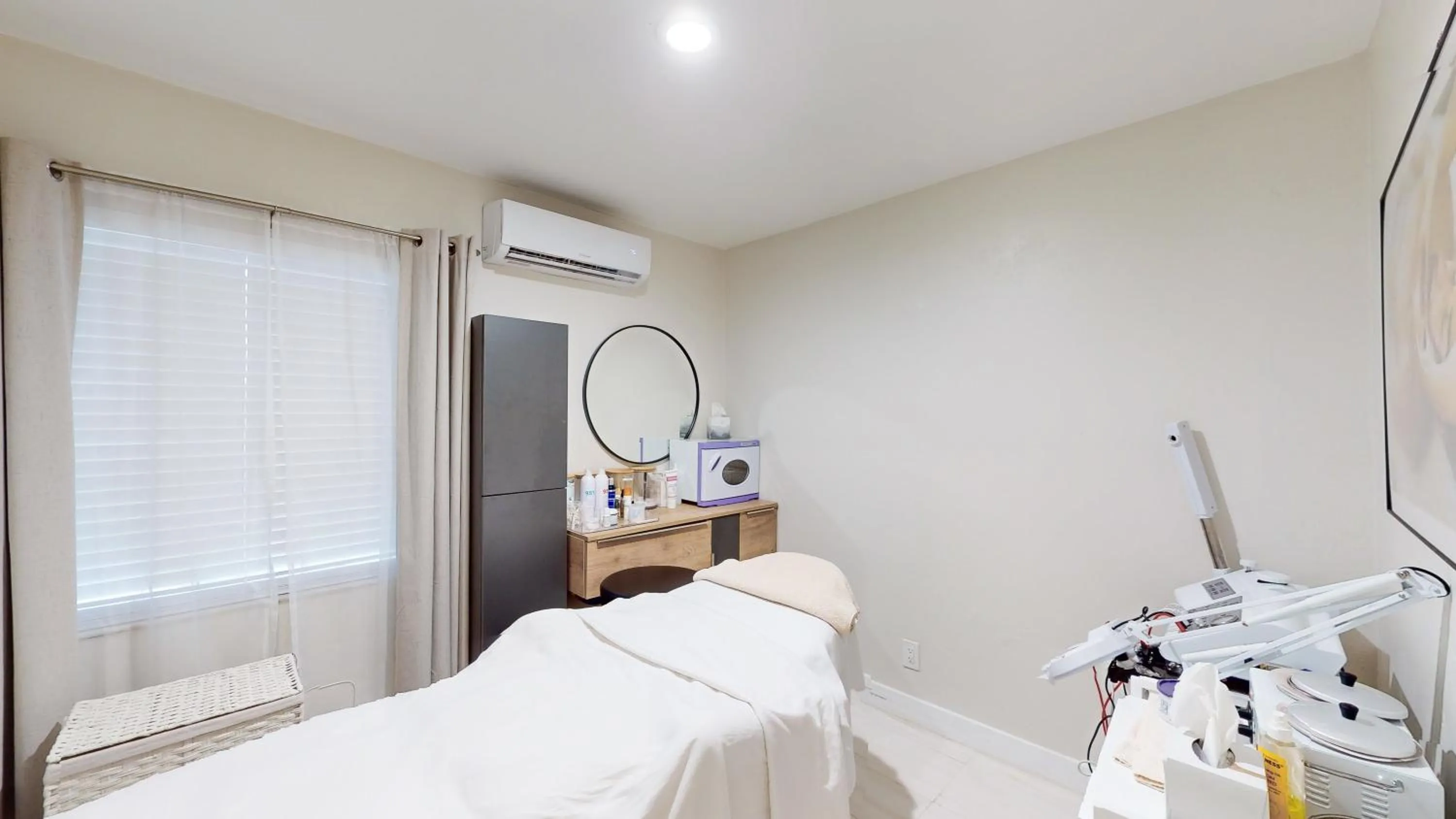 Spa and wellness centre/facilities, Bed in The Grand Resort and Spa & Worthington All Male