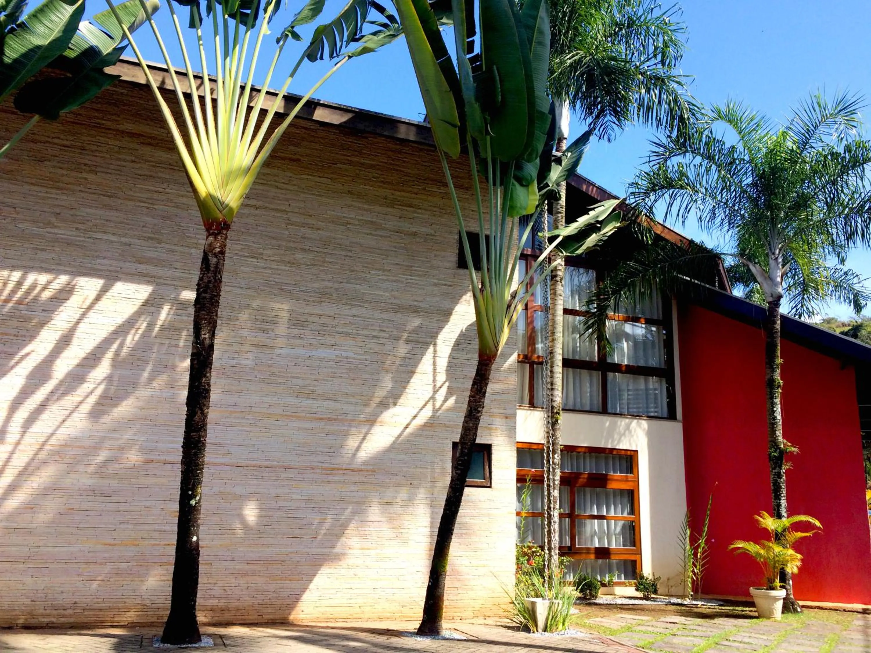 Facade/entrance in Pousada L'essence