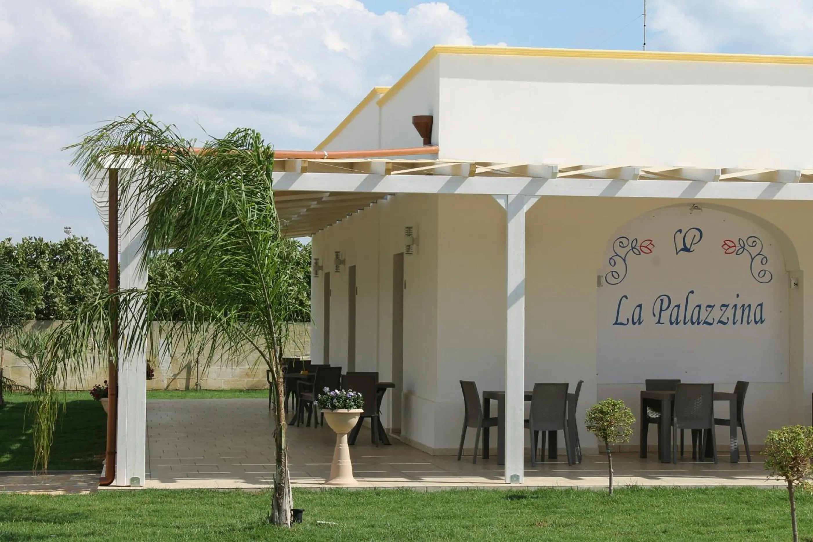 Property building in La Palazzina Bed & Breakfast