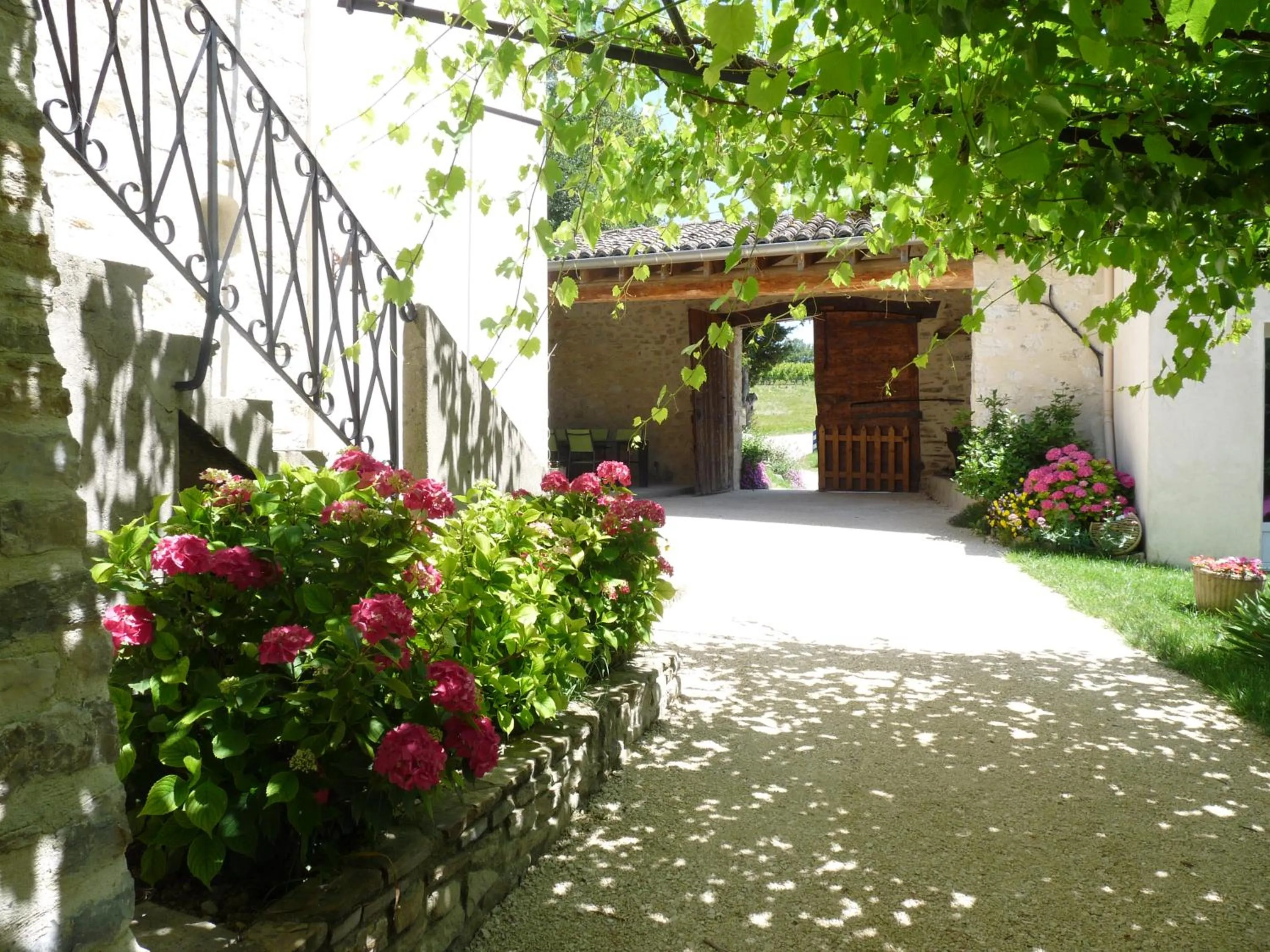 Property building in La Bouillarde