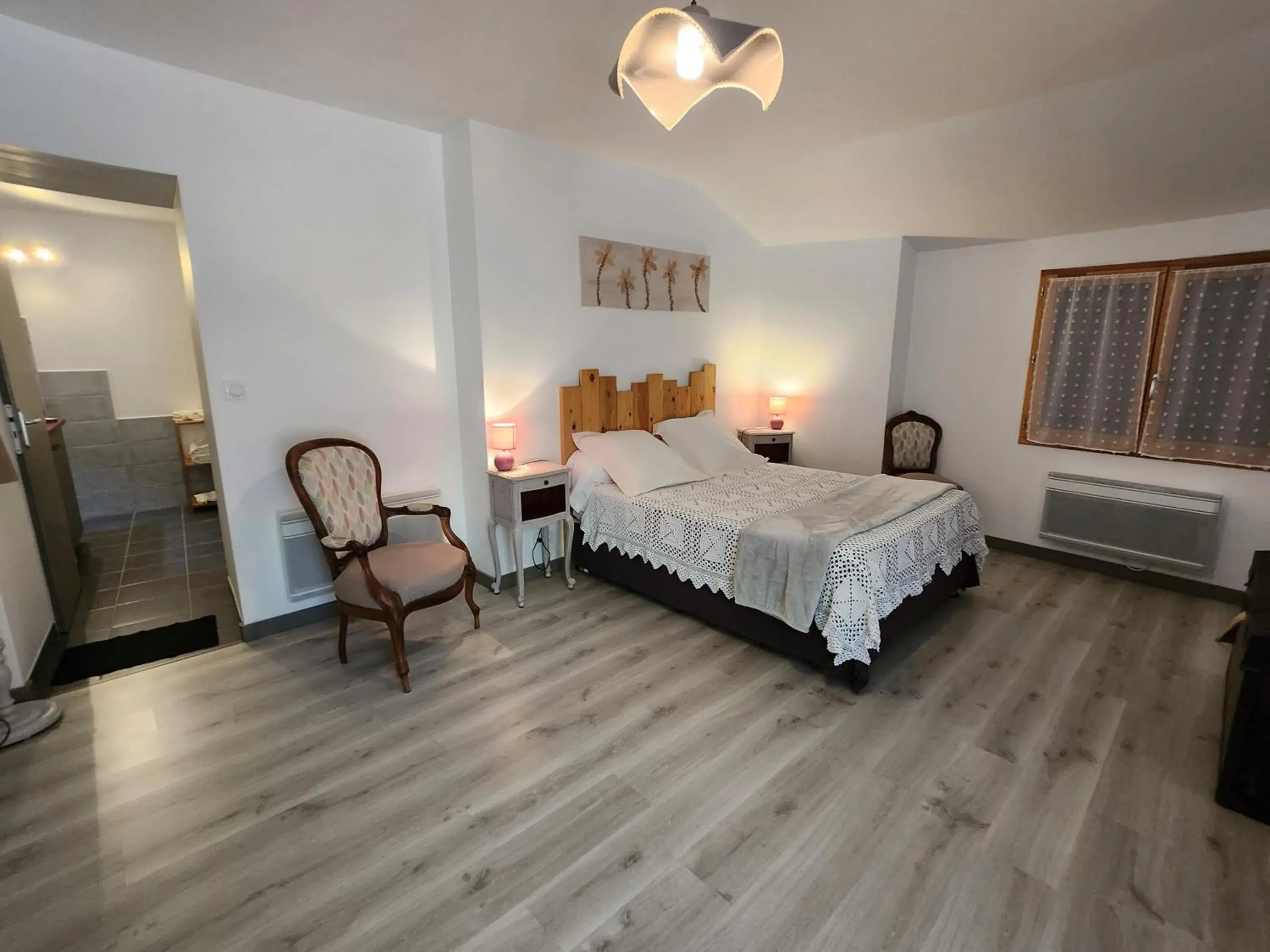Deluxe Double Room with Extra Bed in La Bouillarde Deluxe Double Room with Extra Bed in La Bouillarde