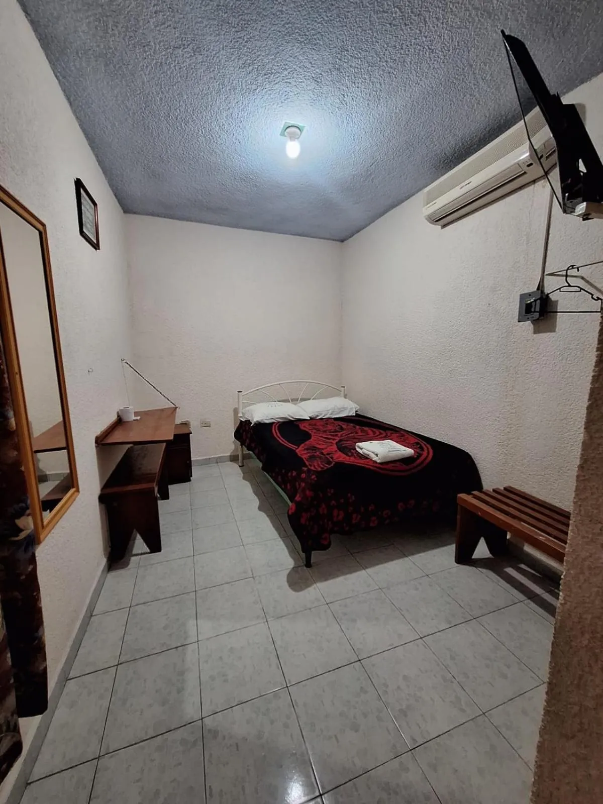 Bed in HOTEL CARMELITAS 42