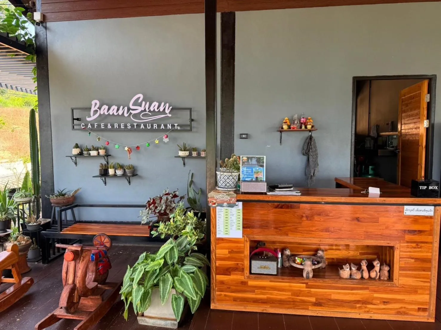 Seating area in Baan Suan Hill Resort