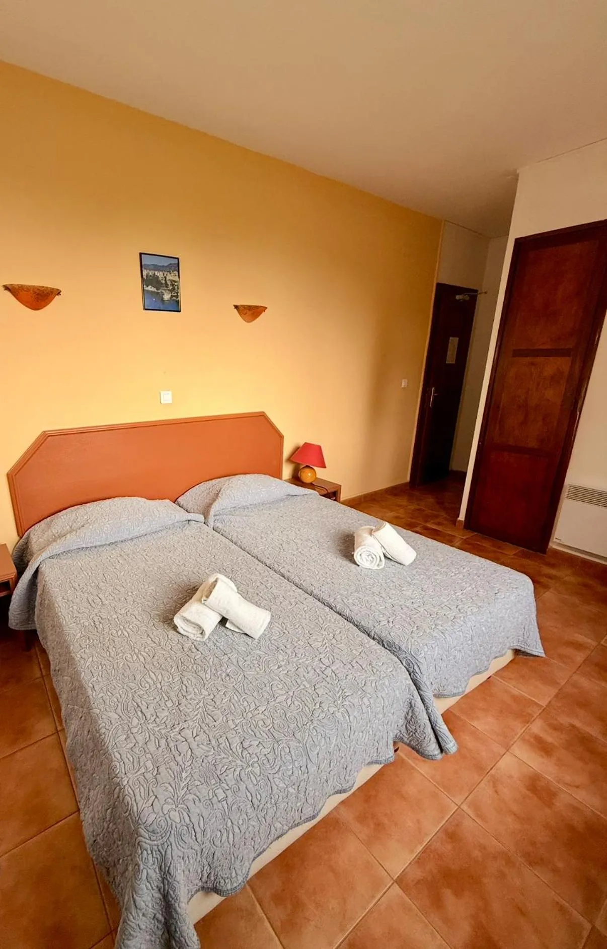 Bedroom, Bed in Hôtel - Pub Le Petit Bosquet