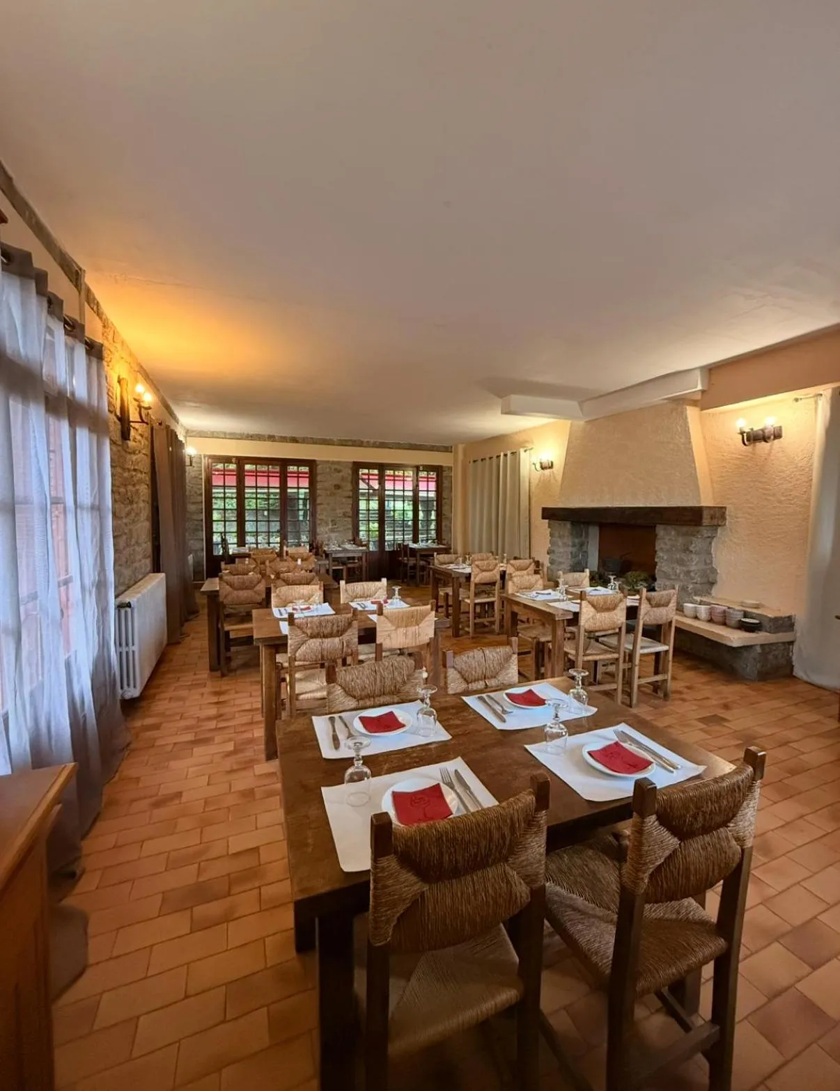 Banquet/Function facilities in Hôtel - Pub Le Petit Bosquet