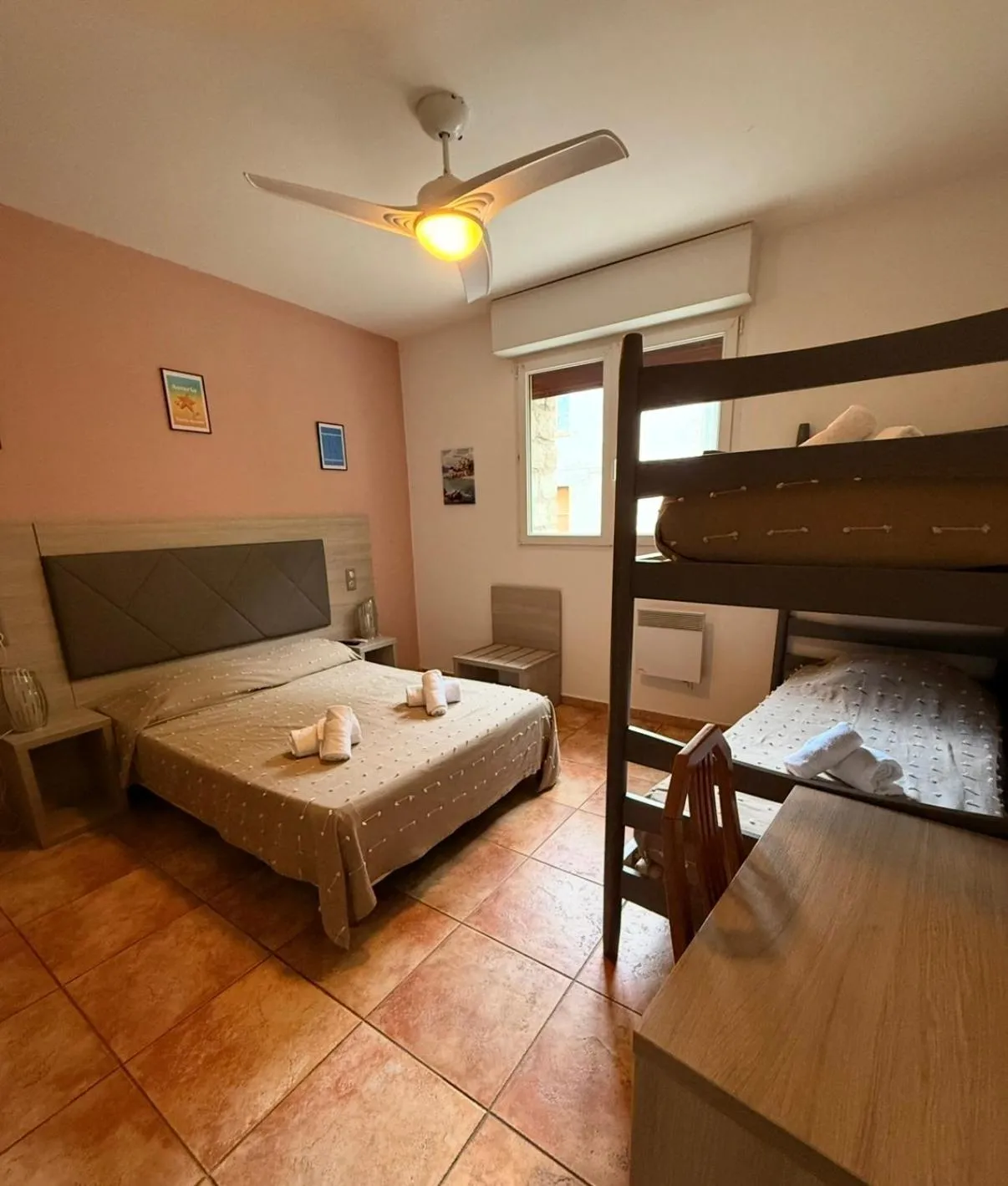 Bedroom, Bed in Hôtel - Pub Le Petit Bosquet