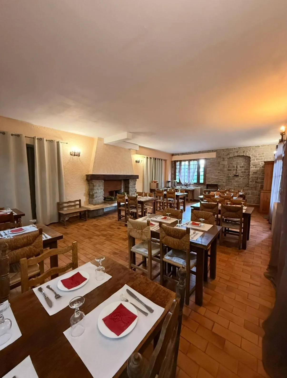 Breakfast in Hôtel - Pub Le Petit Bosquet