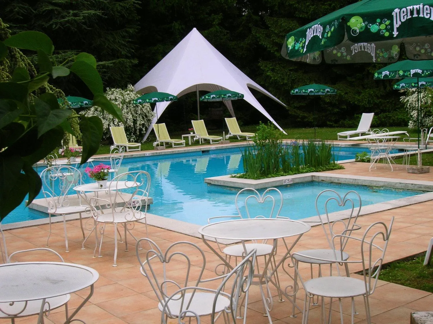 Restaurant/places to eat in La Chrissandière