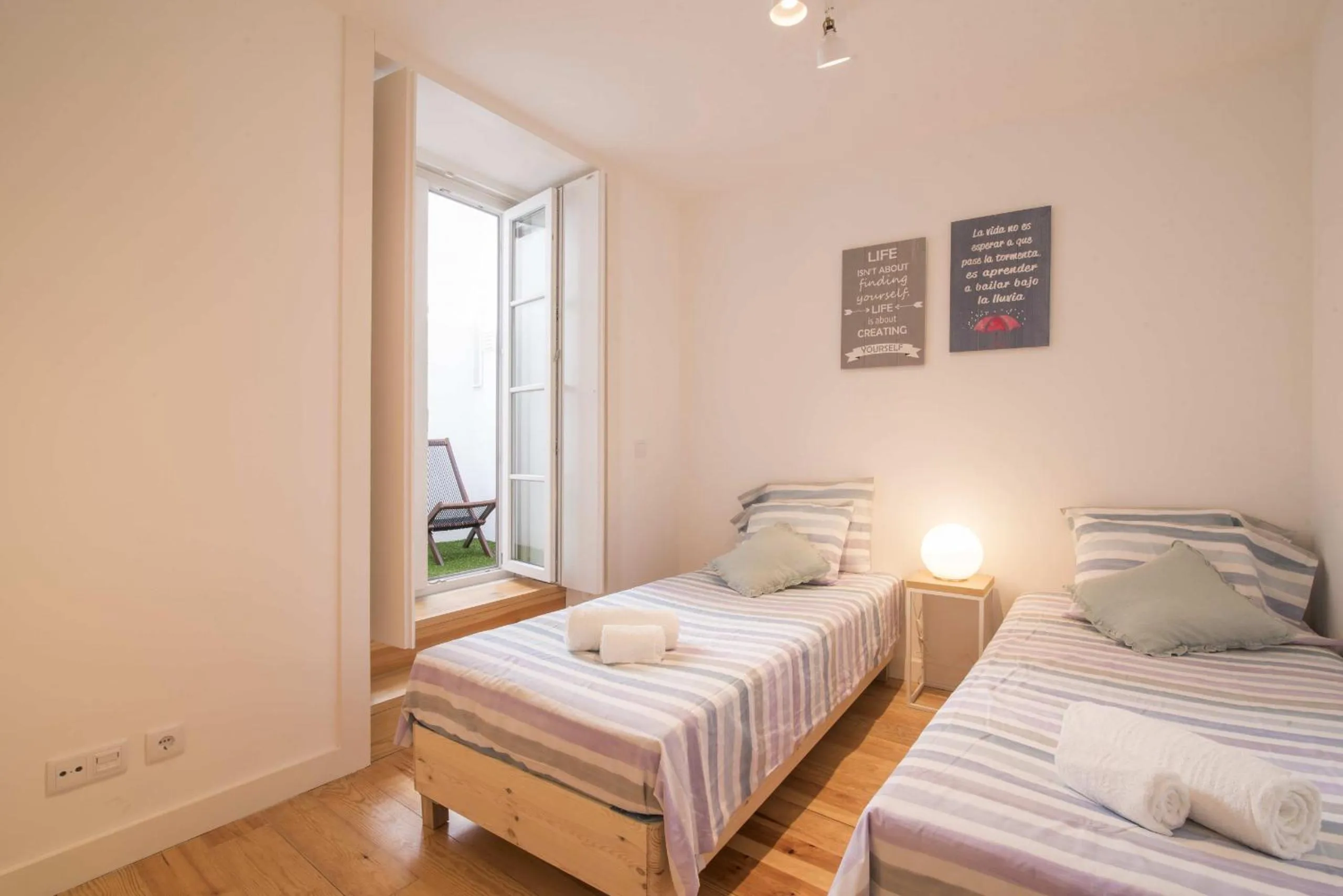 Other, Bed in Alfama Premium by Homing