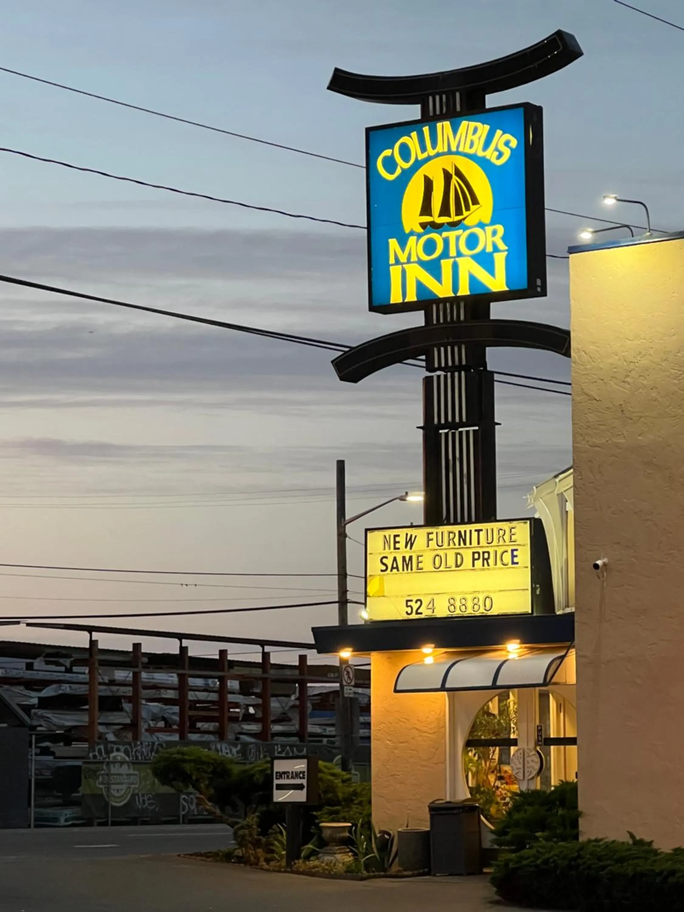 Property building in Columbus Motor Inn