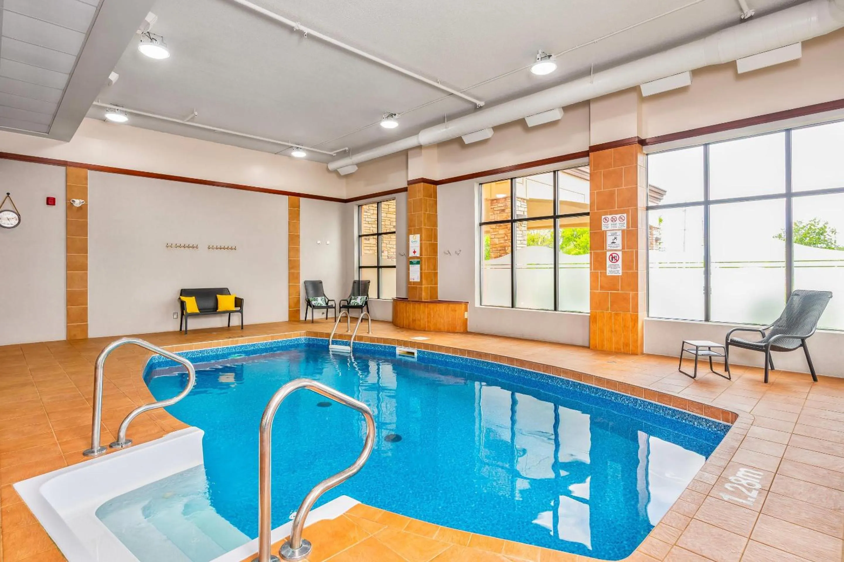 Pool view in Quality Inn & Suites