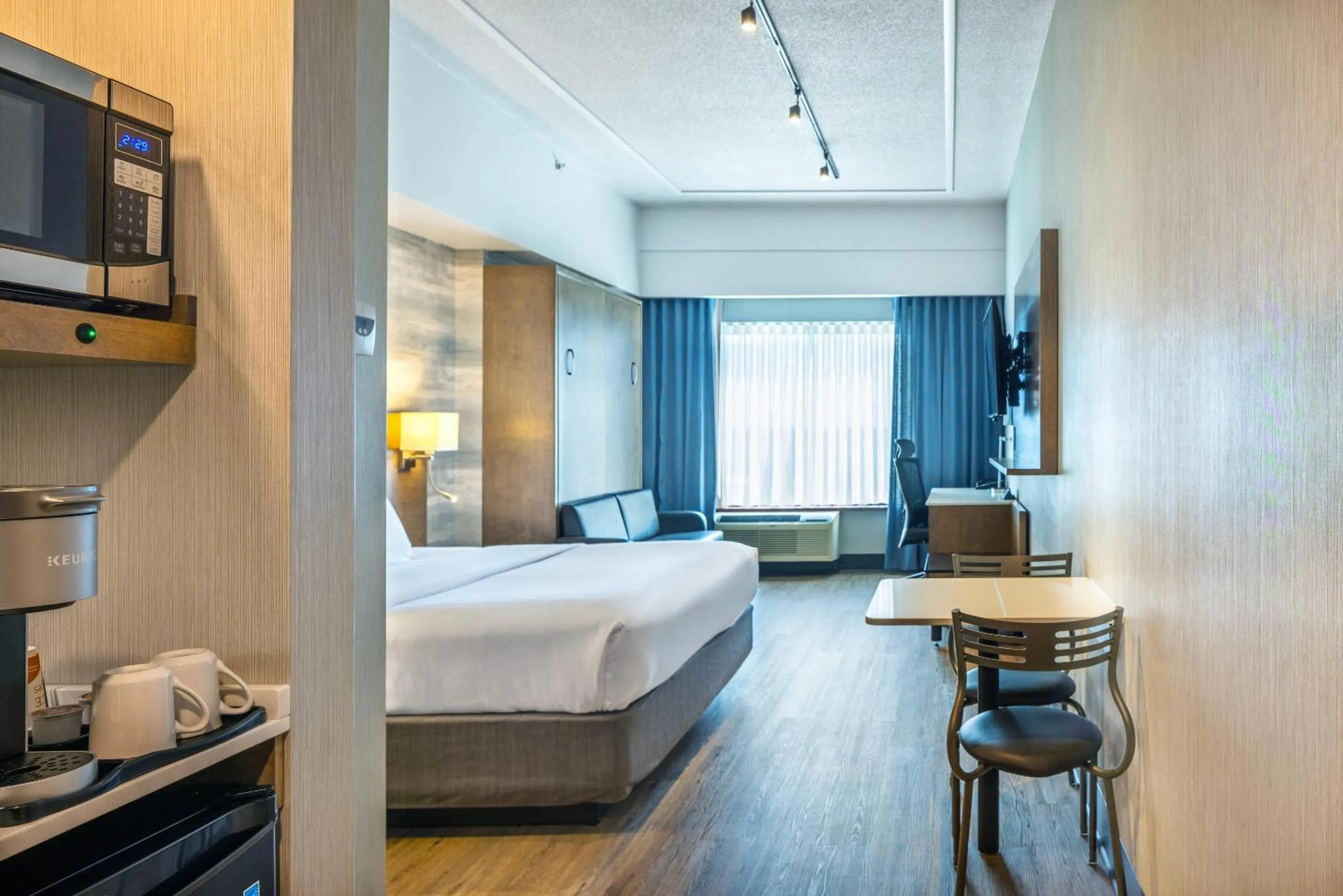 Bedroom, Bed in Quality Inn & Suites