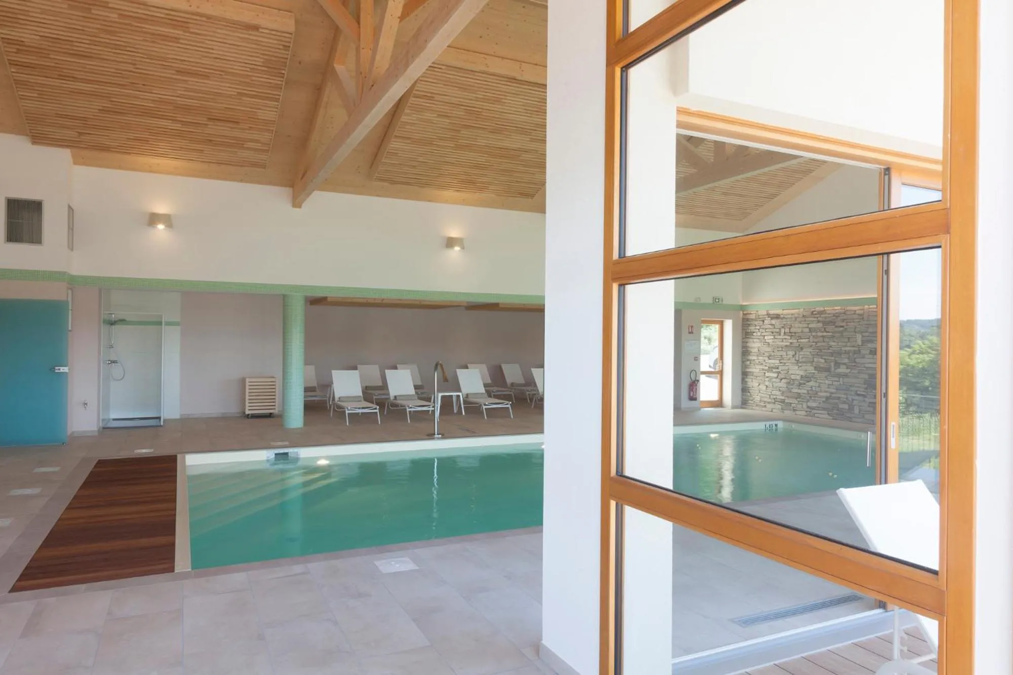 Swimming pool in Hotel Spa Les Rives Sauvages