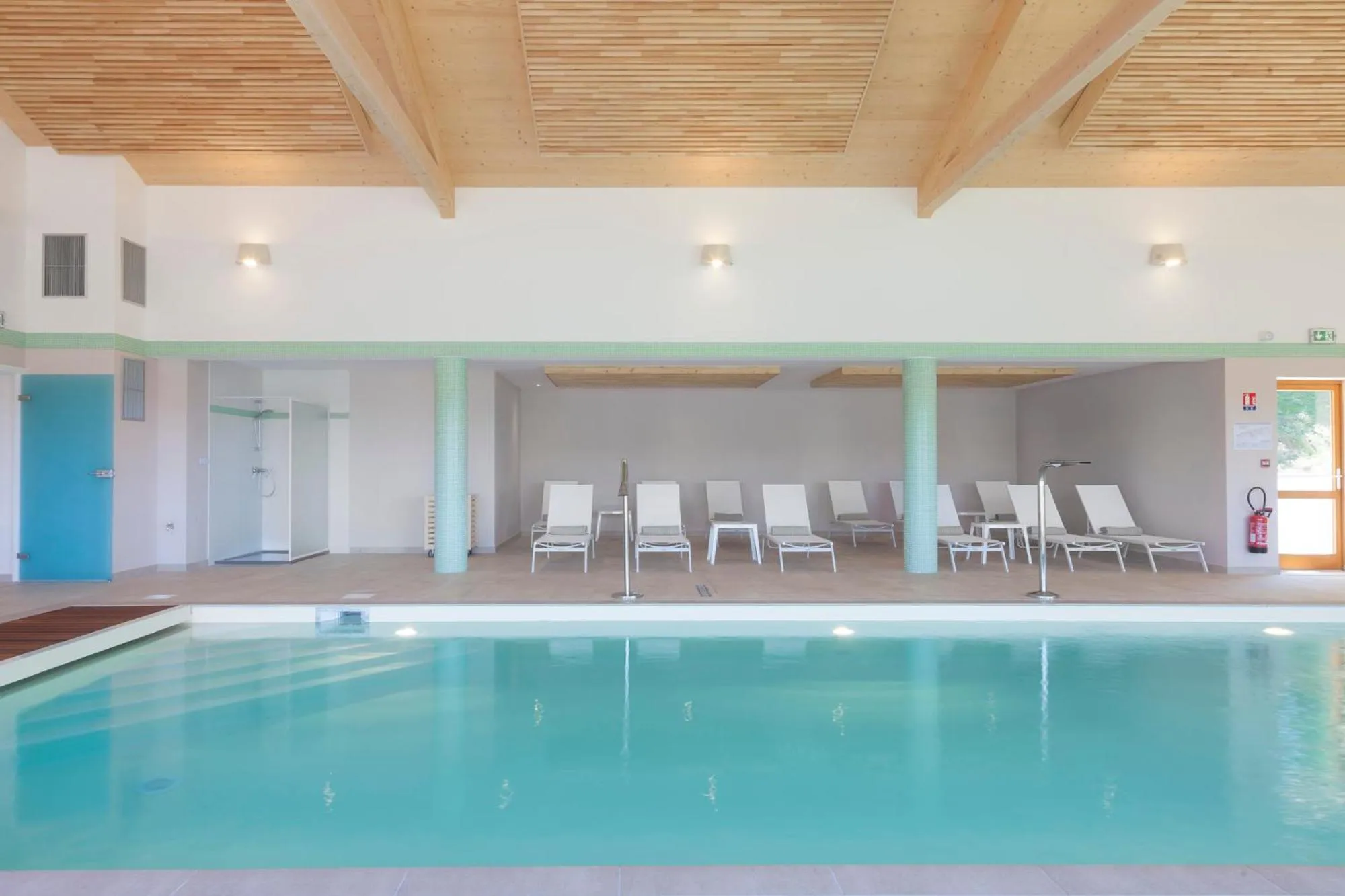 Swimming pool in Hotel Spa Les Rives Sauvages